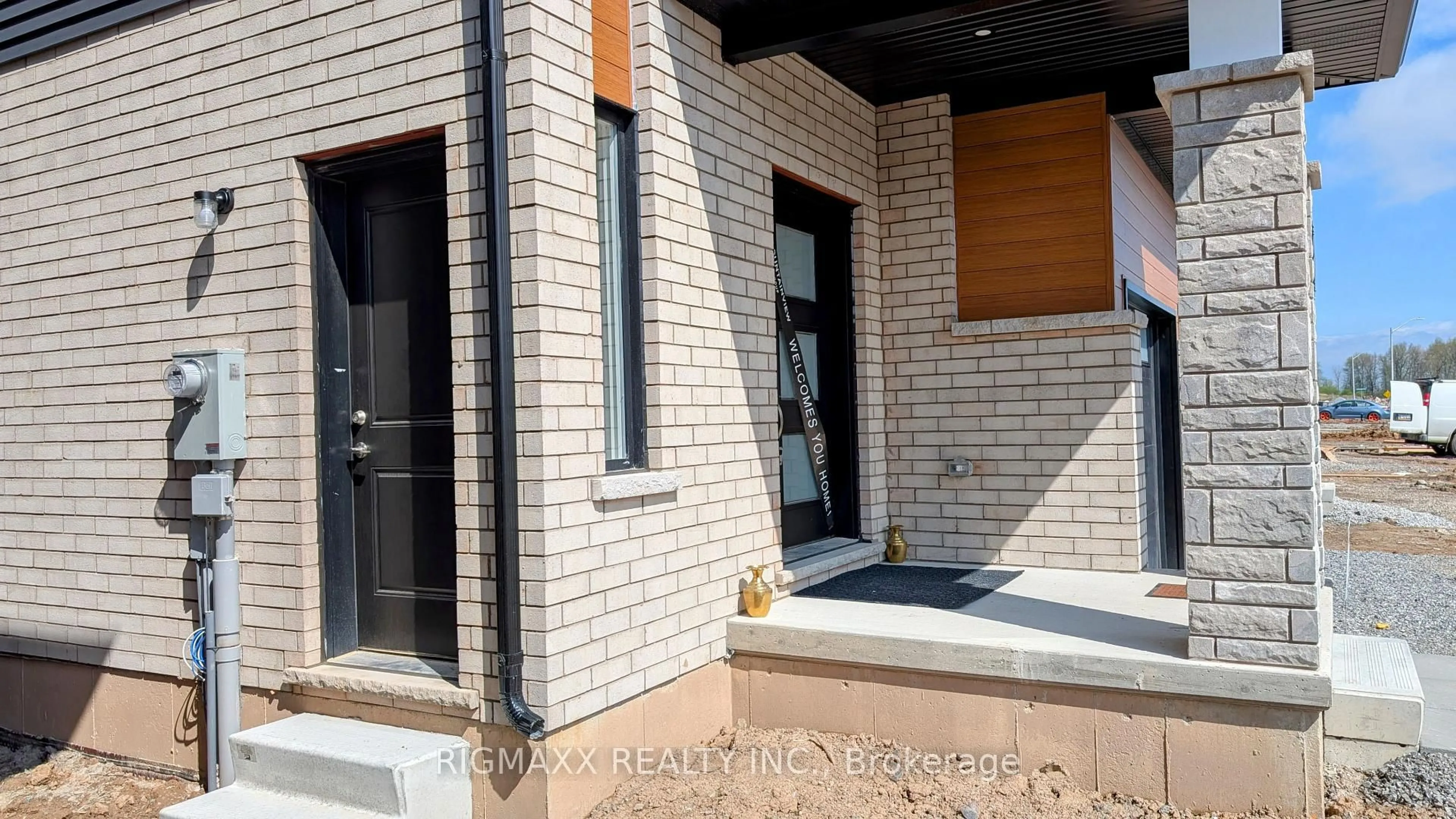 Home with brick exterior material, street for 1015 Alliston Ave, Fort Erie Ontario L2A 0H3