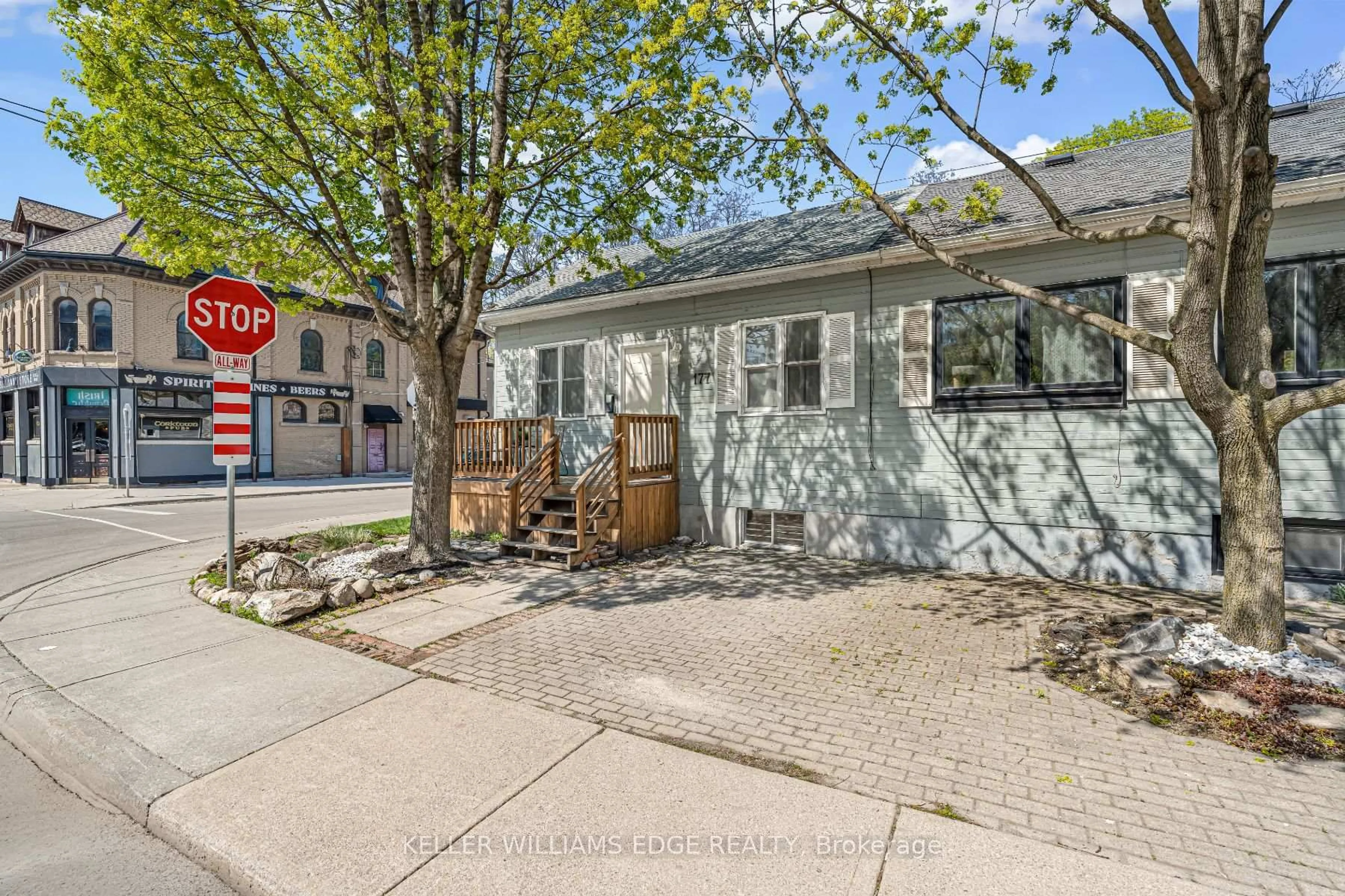Patio, street for 177 Young St, Hamilton Ontario L8N 1V9