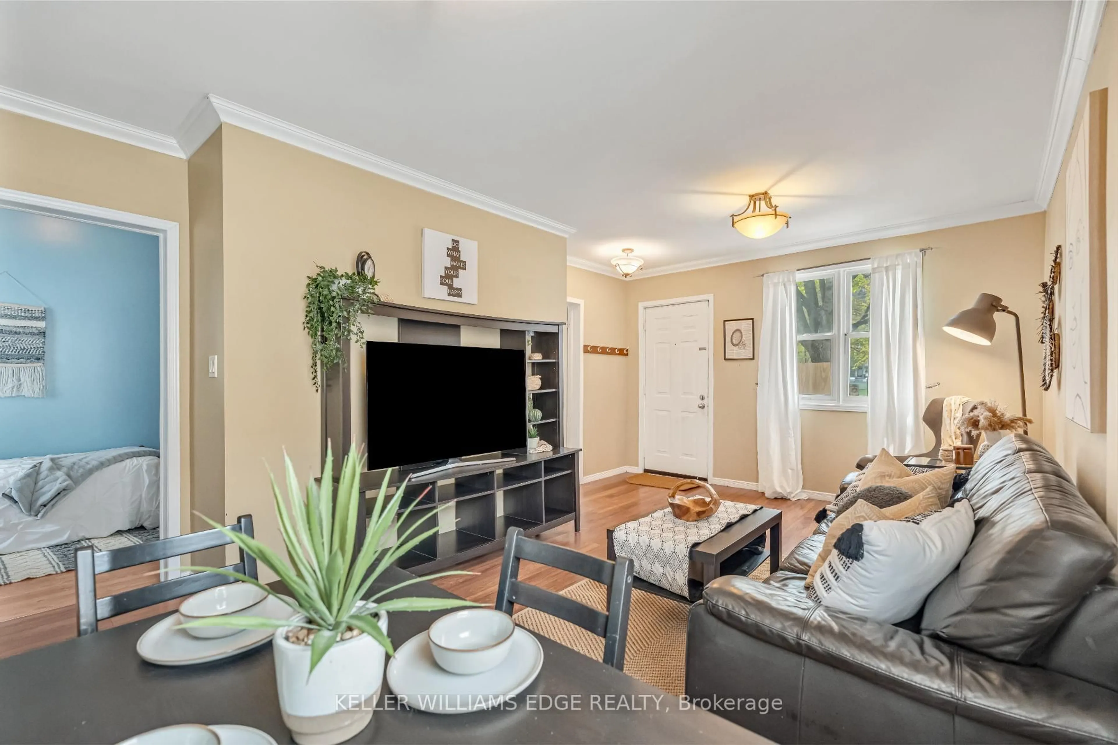 Living room with furniture, unknown for 177 Young St, Hamilton Ontario L8N 1V9
