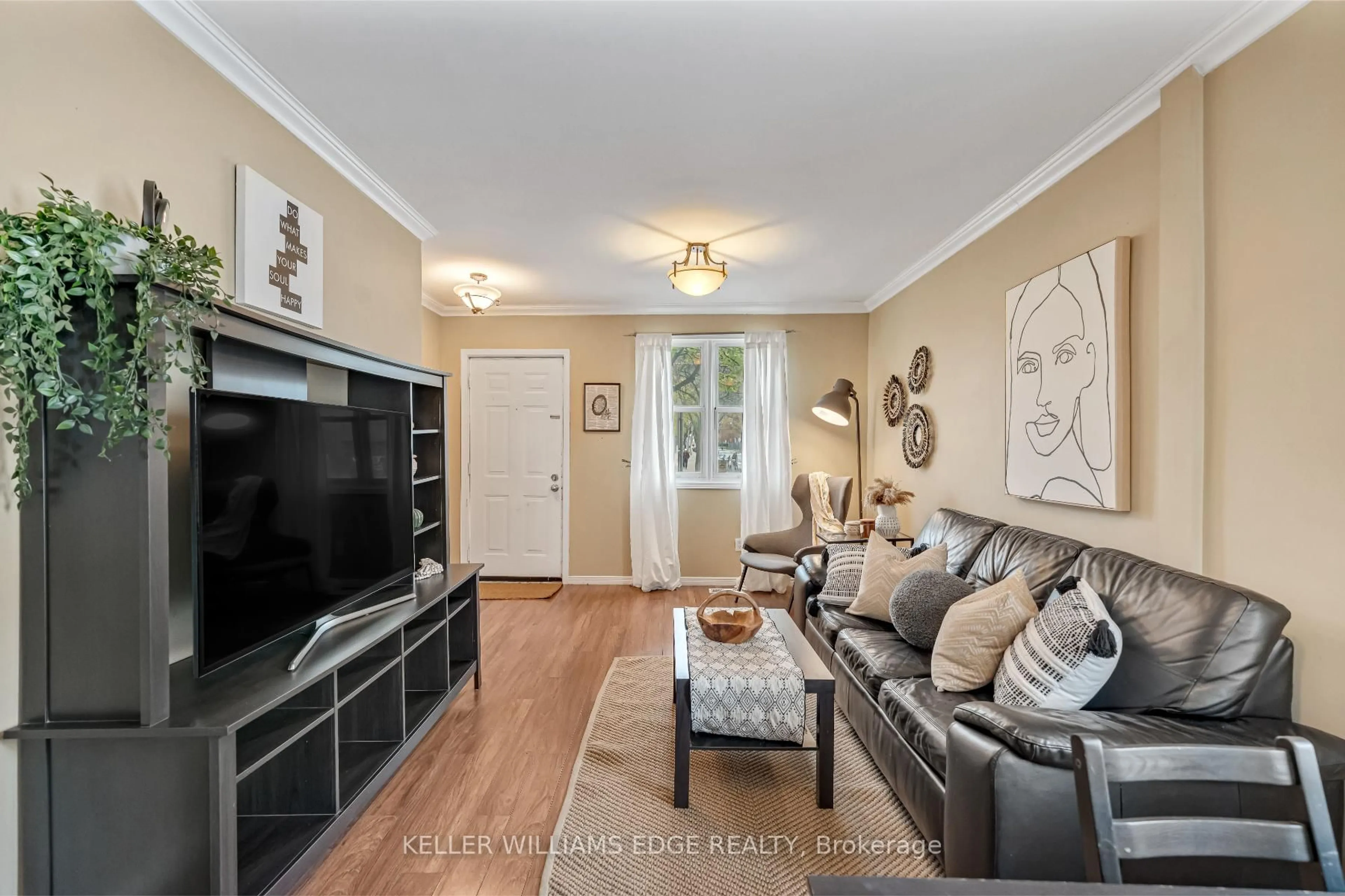 Living room with furniture, unknown for 177 Young St, Hamilton Ontario L8N 1V9