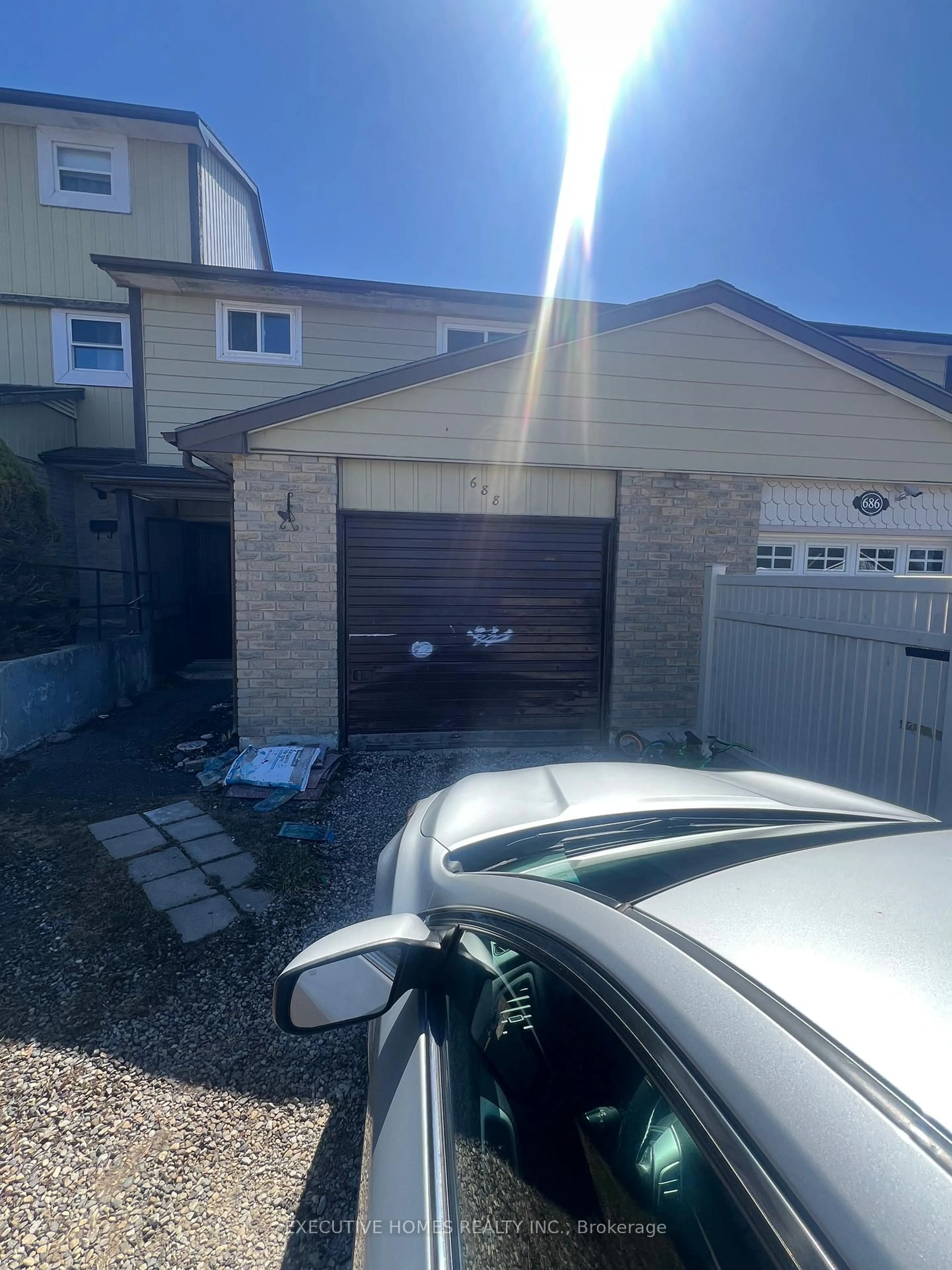 Unknown for 688 Hunter St, Kincardine Ontario N2Z 1R9