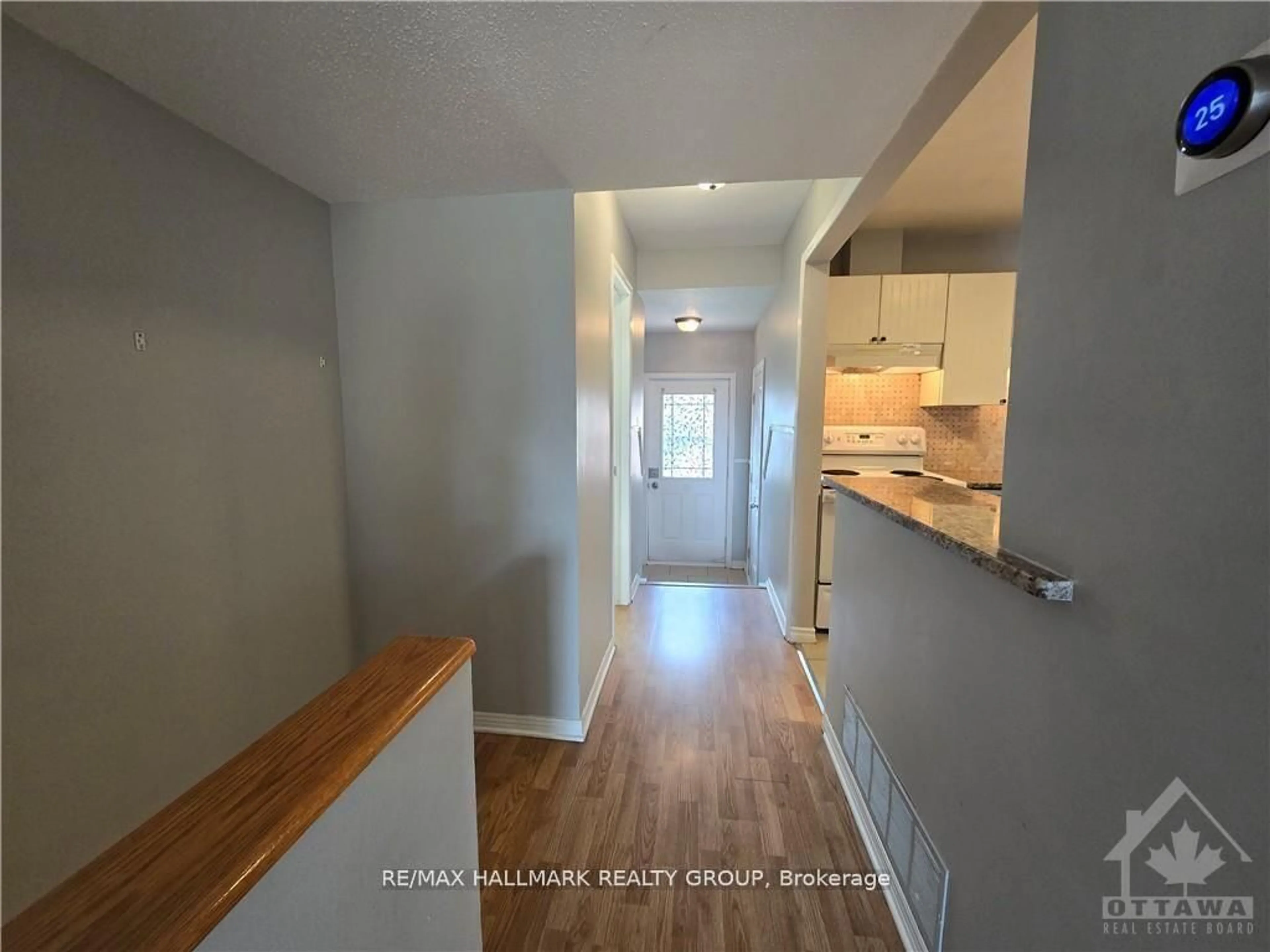 Unknown for 20 Bentbrook Cres, Ottawa Ontario K2J 3X9