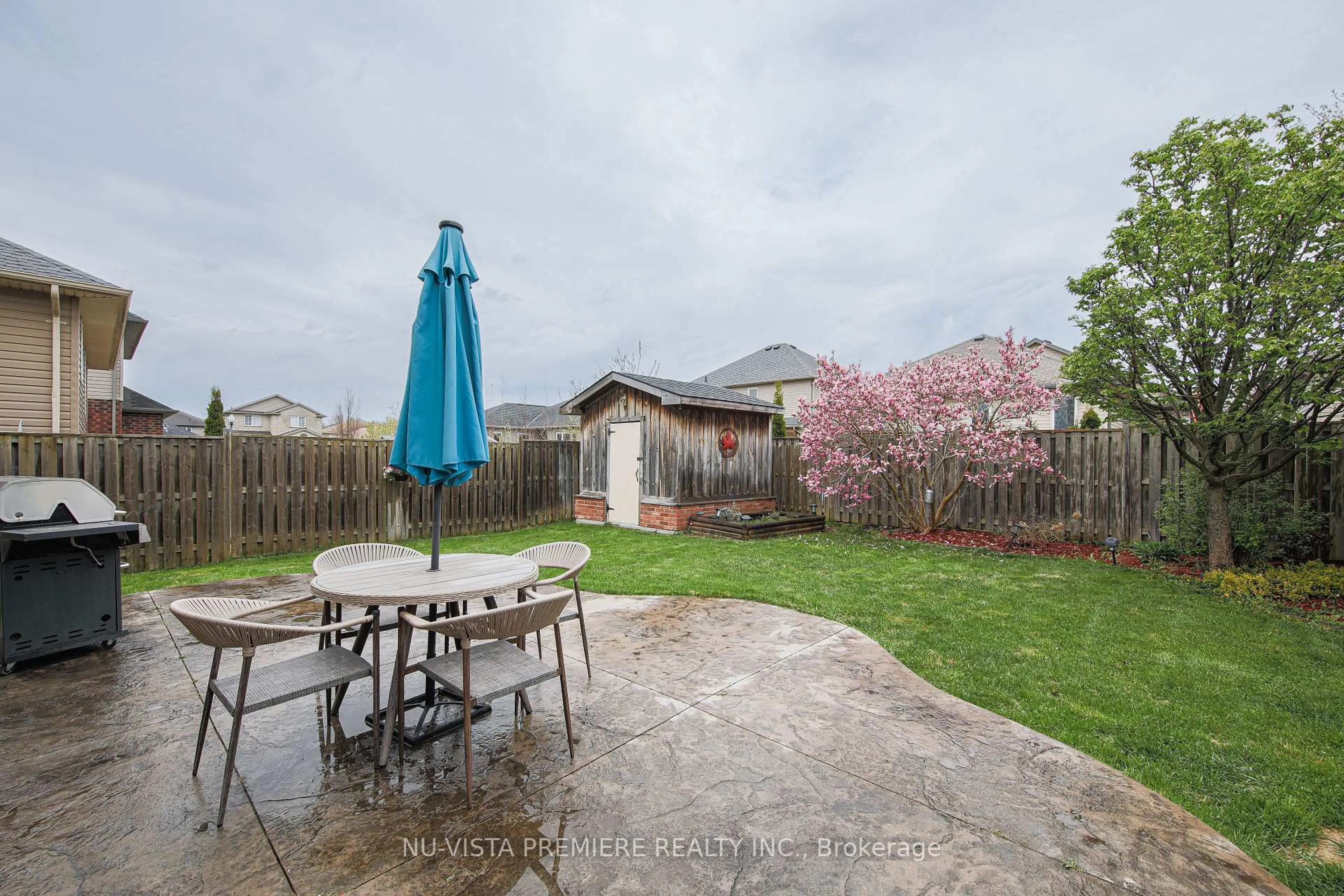 Patio, street for 1908 Coronation Dr, London North Ontario N6G 0A5