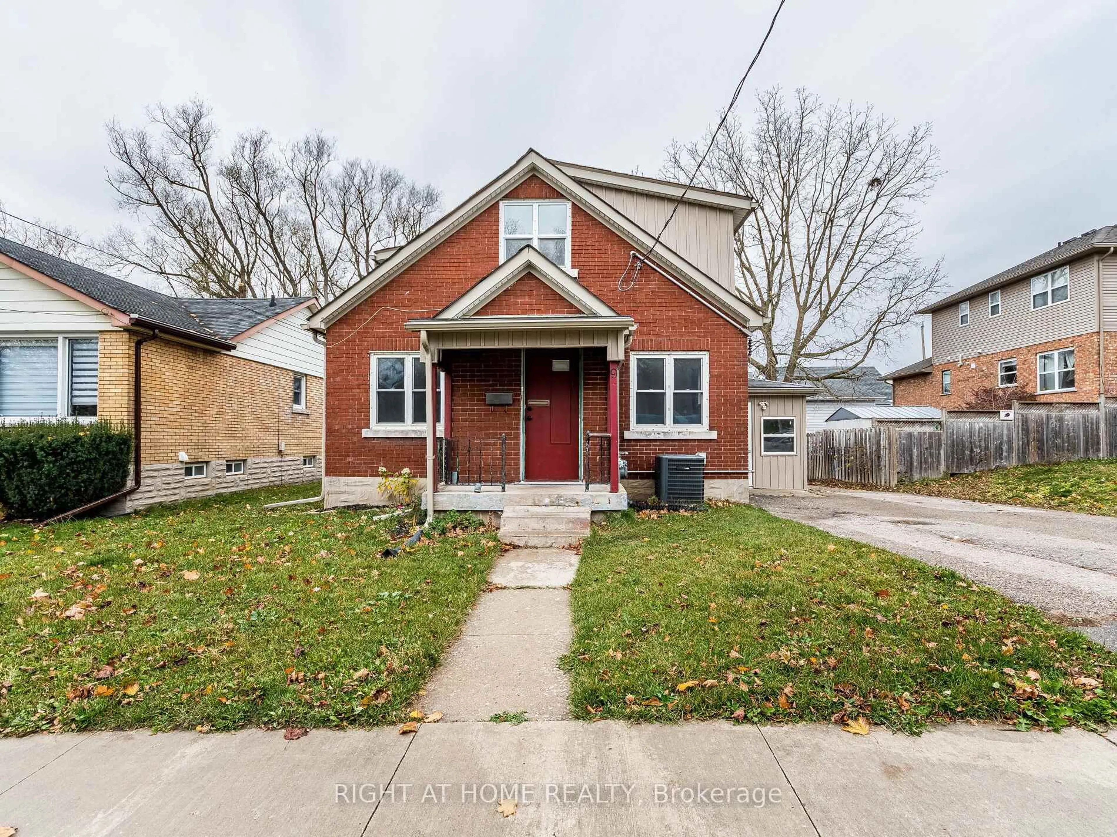 Home with brick exterior material, street for 9 Kehl St, Kitchener Ontario N2M 3T8