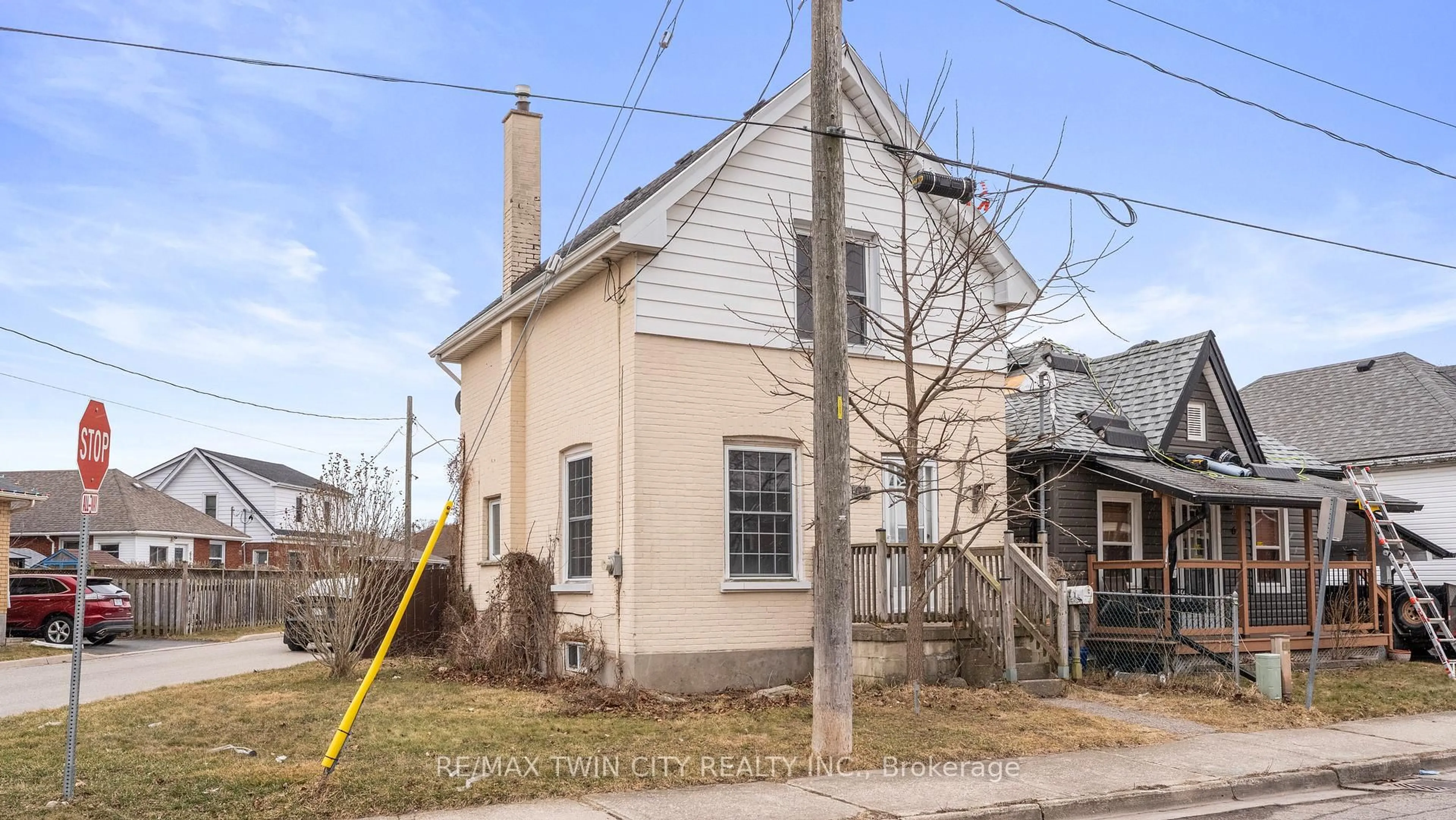 Unknown for 63 Walter St, Brantford Ontario N3S 1N7