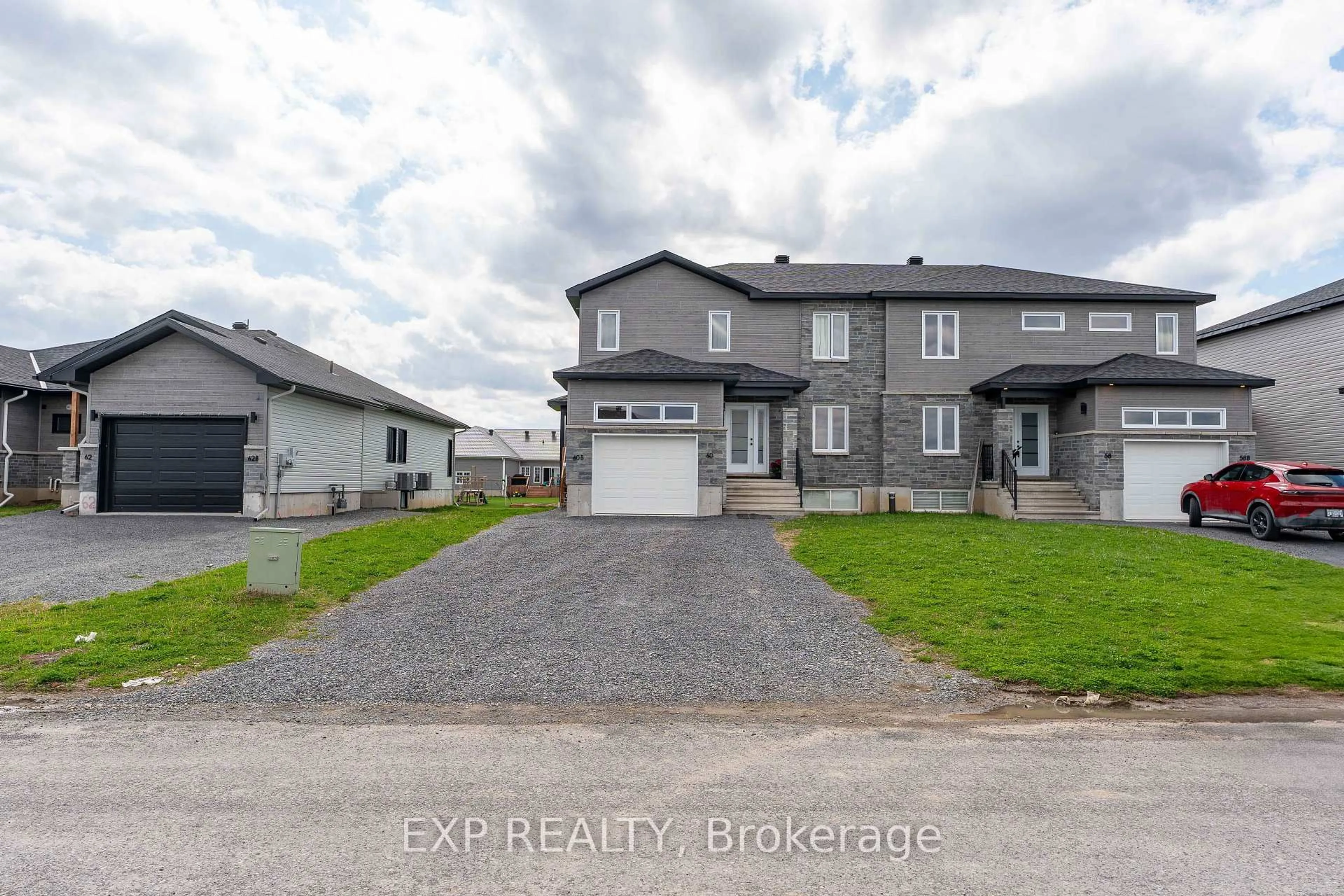 A pic from outside/outdoor area/front of a property/back of a property/a pic from drone, street for 60 HORIZON St, The Nation Ontario K0A 3C0
