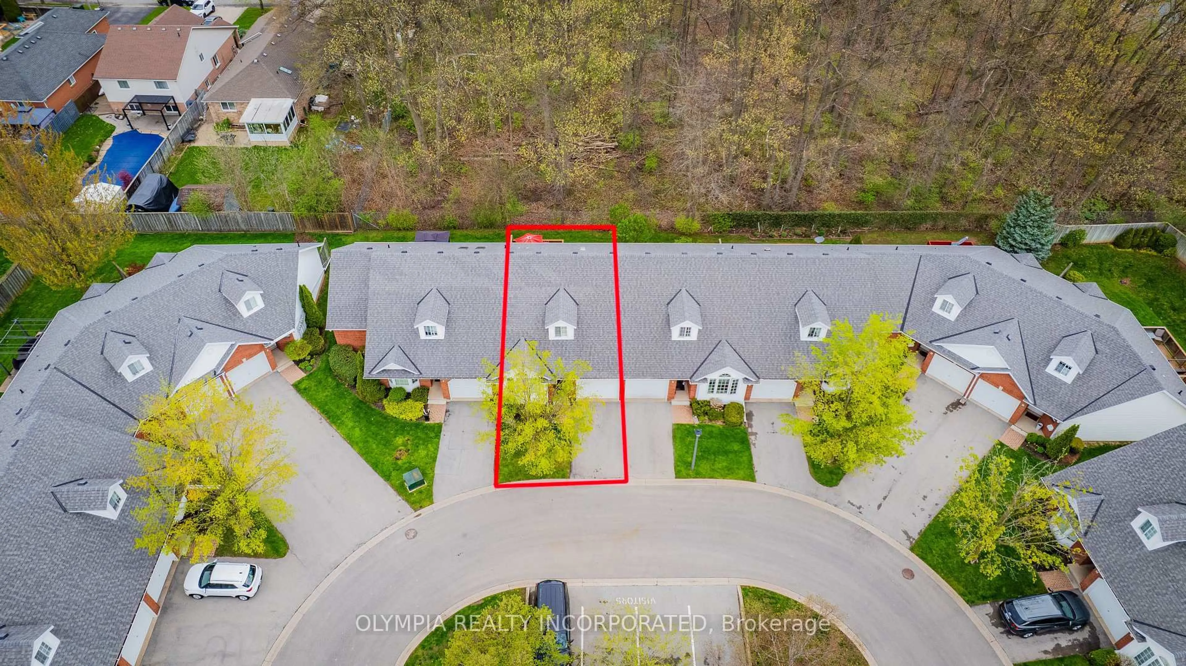 A pic from outside/outdoor area/front of a property/back of a property/a pic from drone, street for 7370 Monastery Dr #7, Niagara Falls Ontario L2H 3C4
