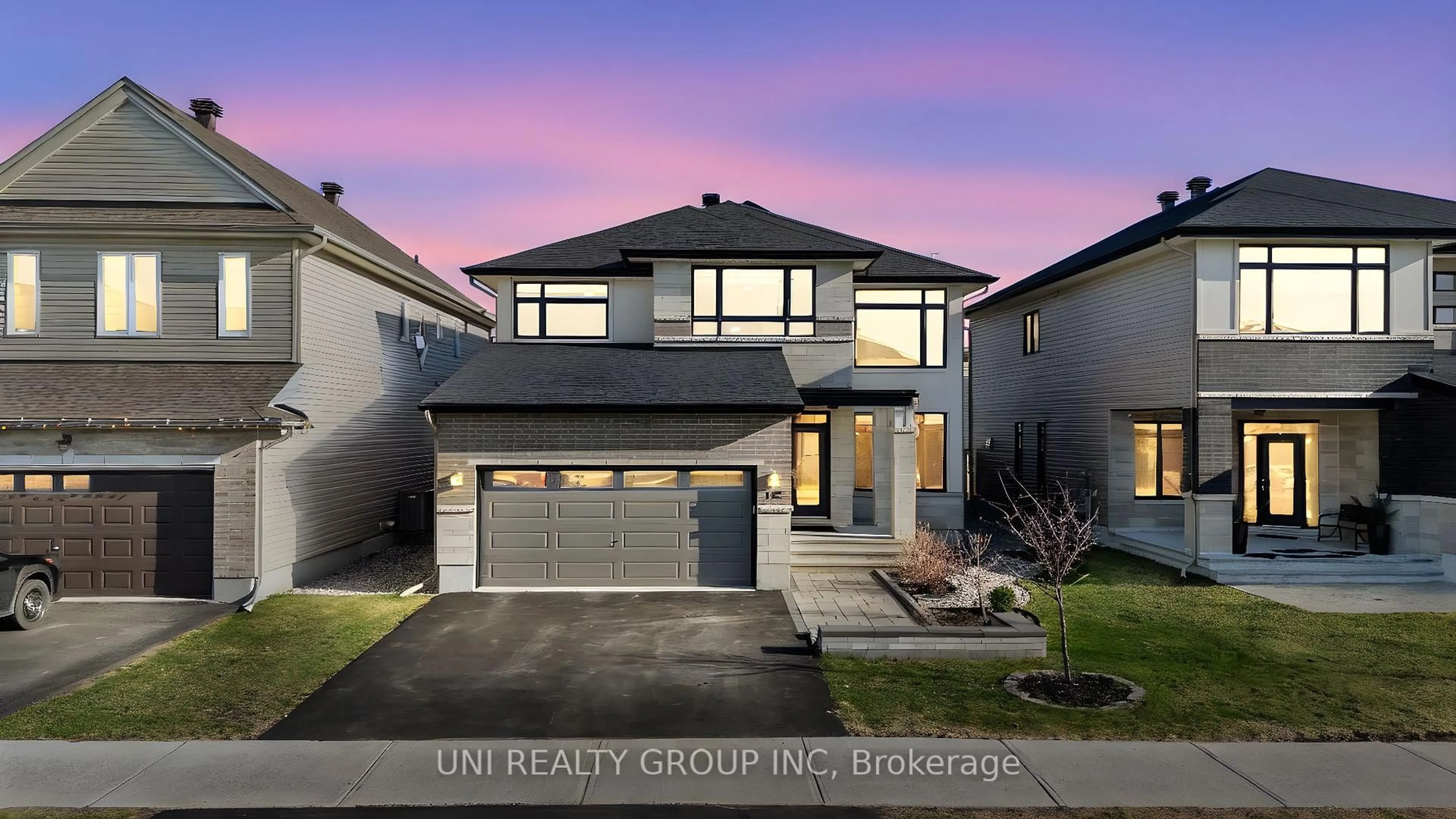 Home with vinyl exterior material, street for 172 Cambie Rd, Ottawa Ontario K1X 0A7