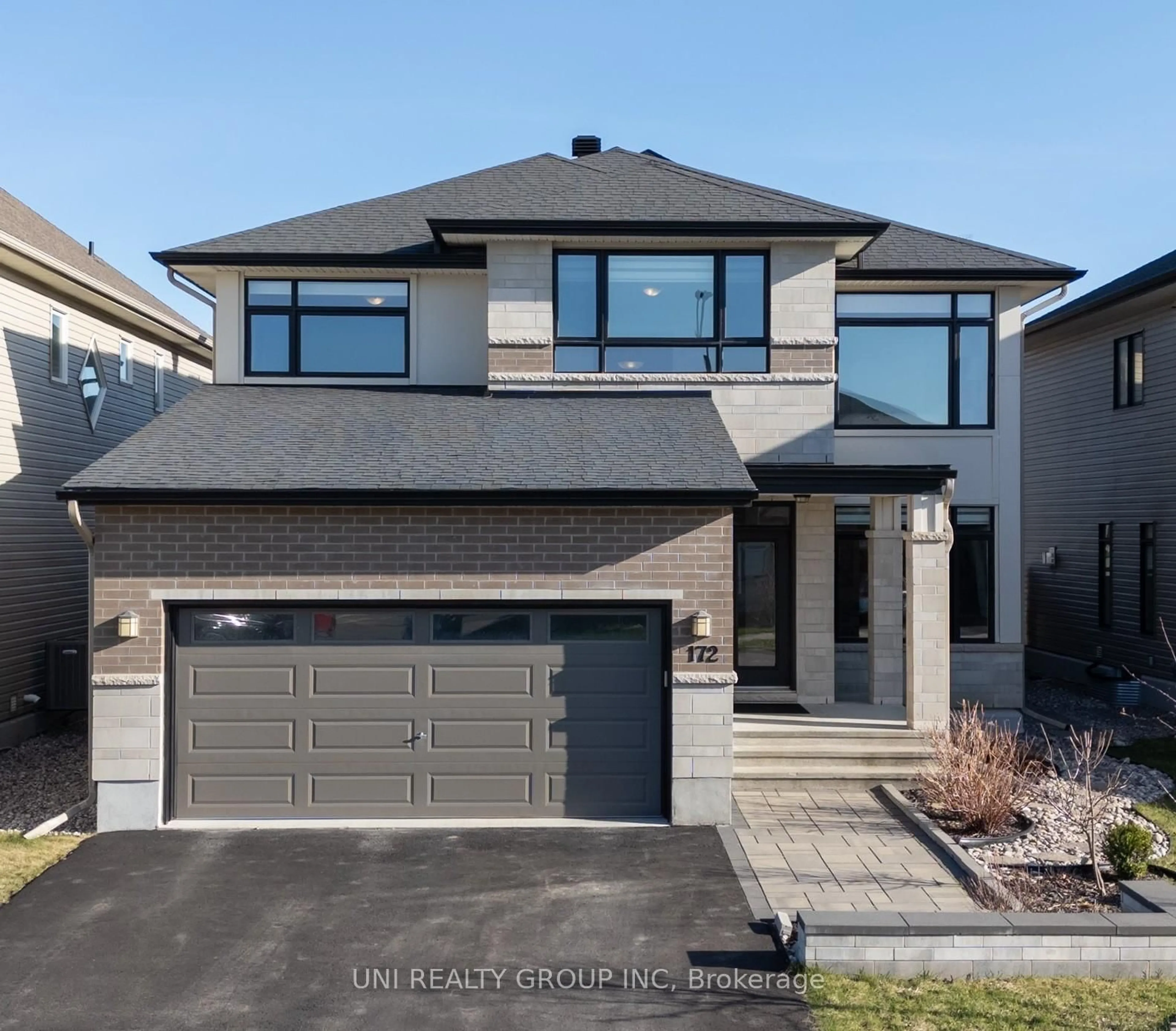 Home with brick exterior material, street for 172 Cambie Rd, Ottawa Ontario K1X 0A7