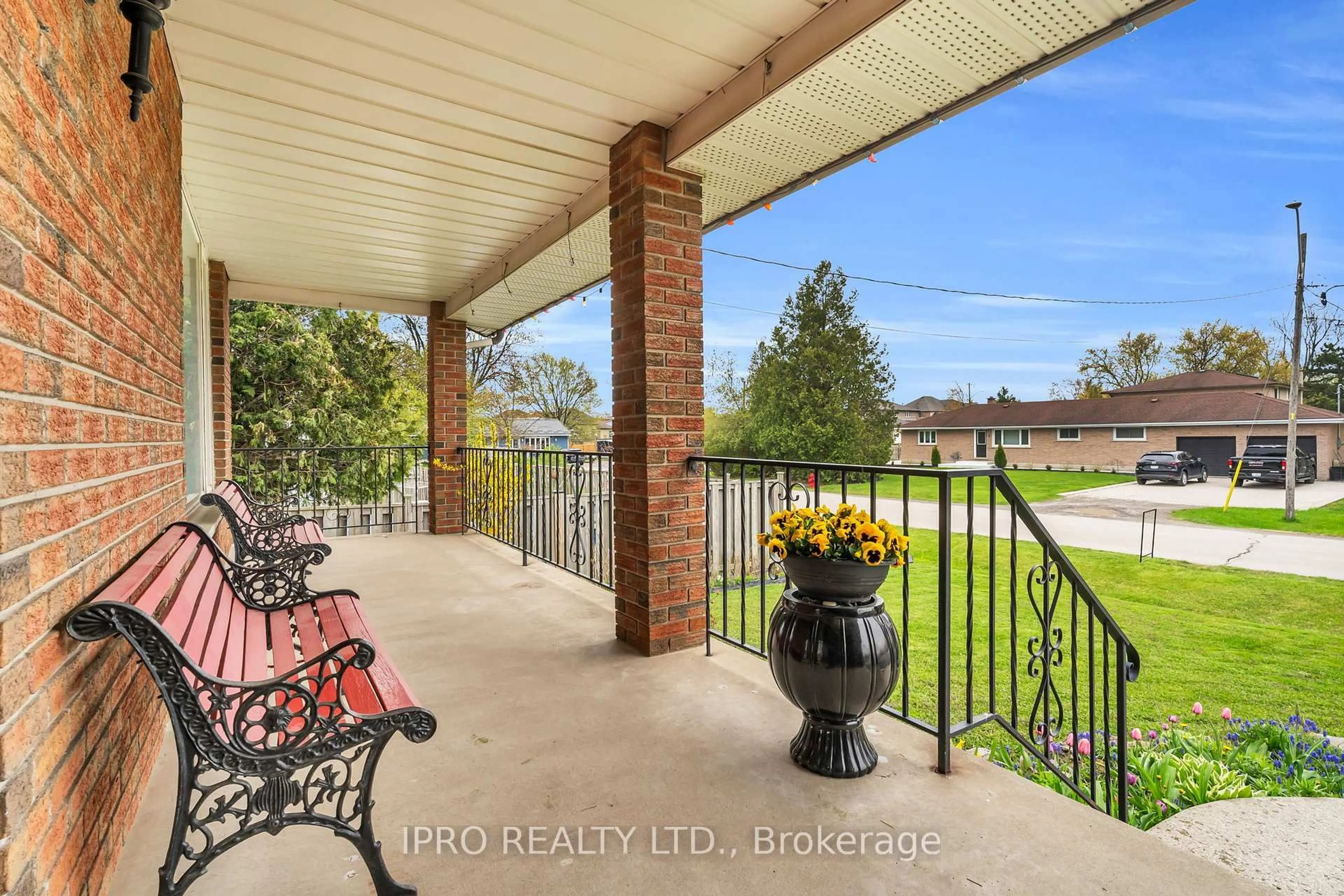 Patio, water/lake/river/ocean view for 6 Leckie Ave, Hamilton Ontario L8J 2S8