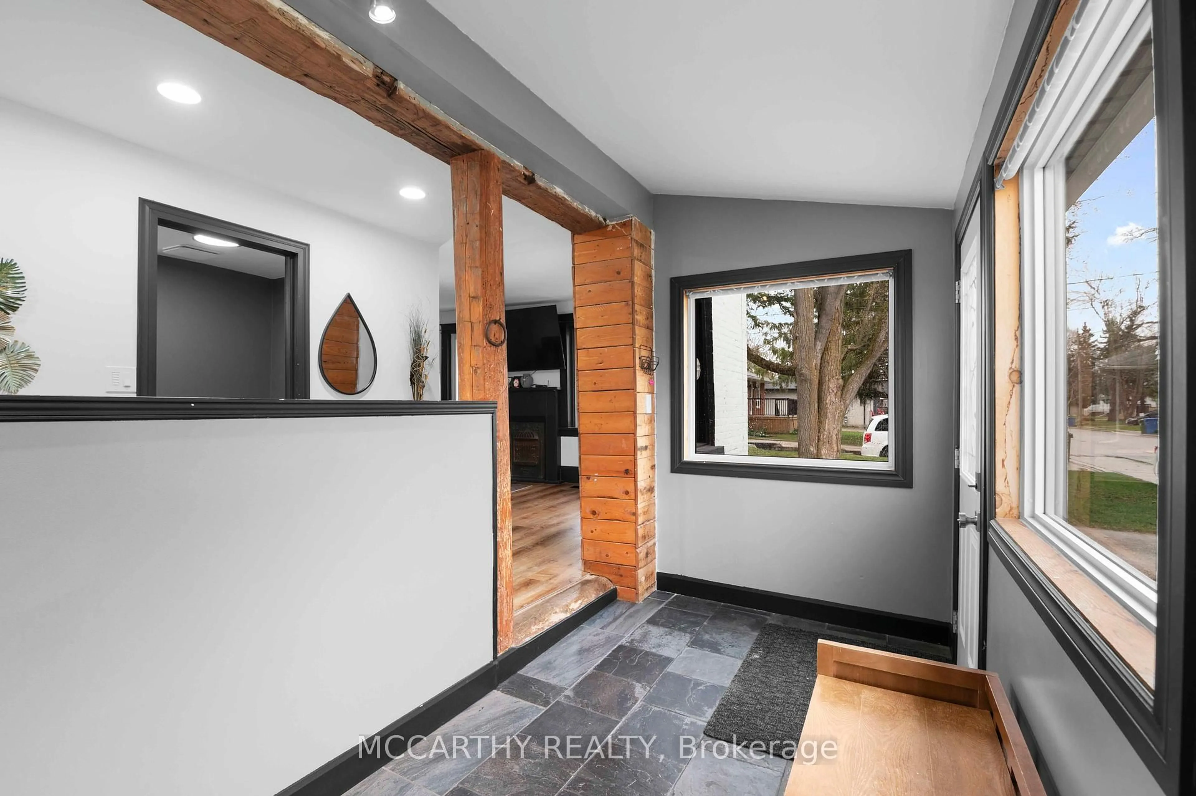 Indoor entryway for 175 Artemesia St, Southgate Ontario N0C 1B0