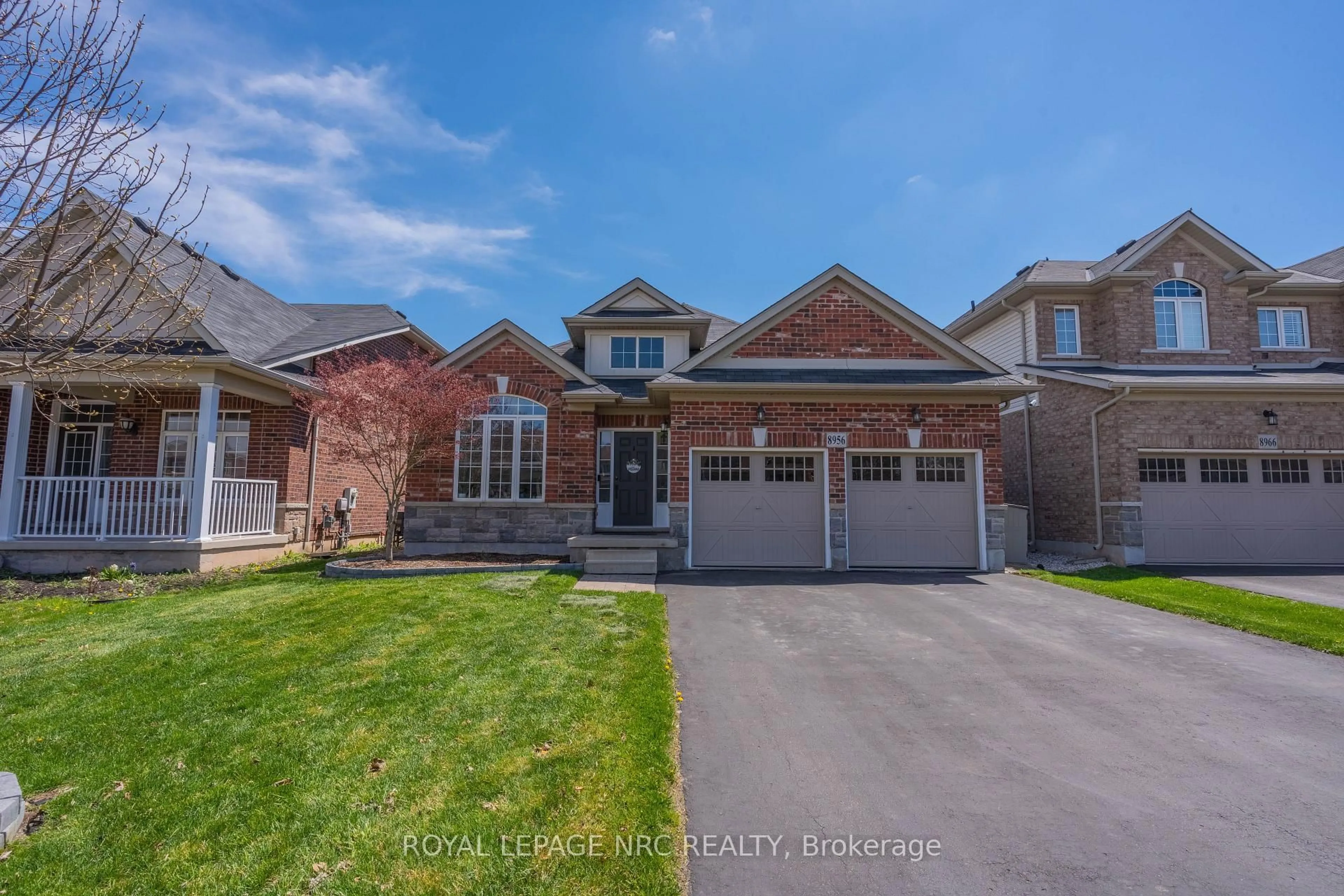 Home with brick exterior material, street for 8956 Tristar Cres, Niagara Falls Ontario L2G 0E6
