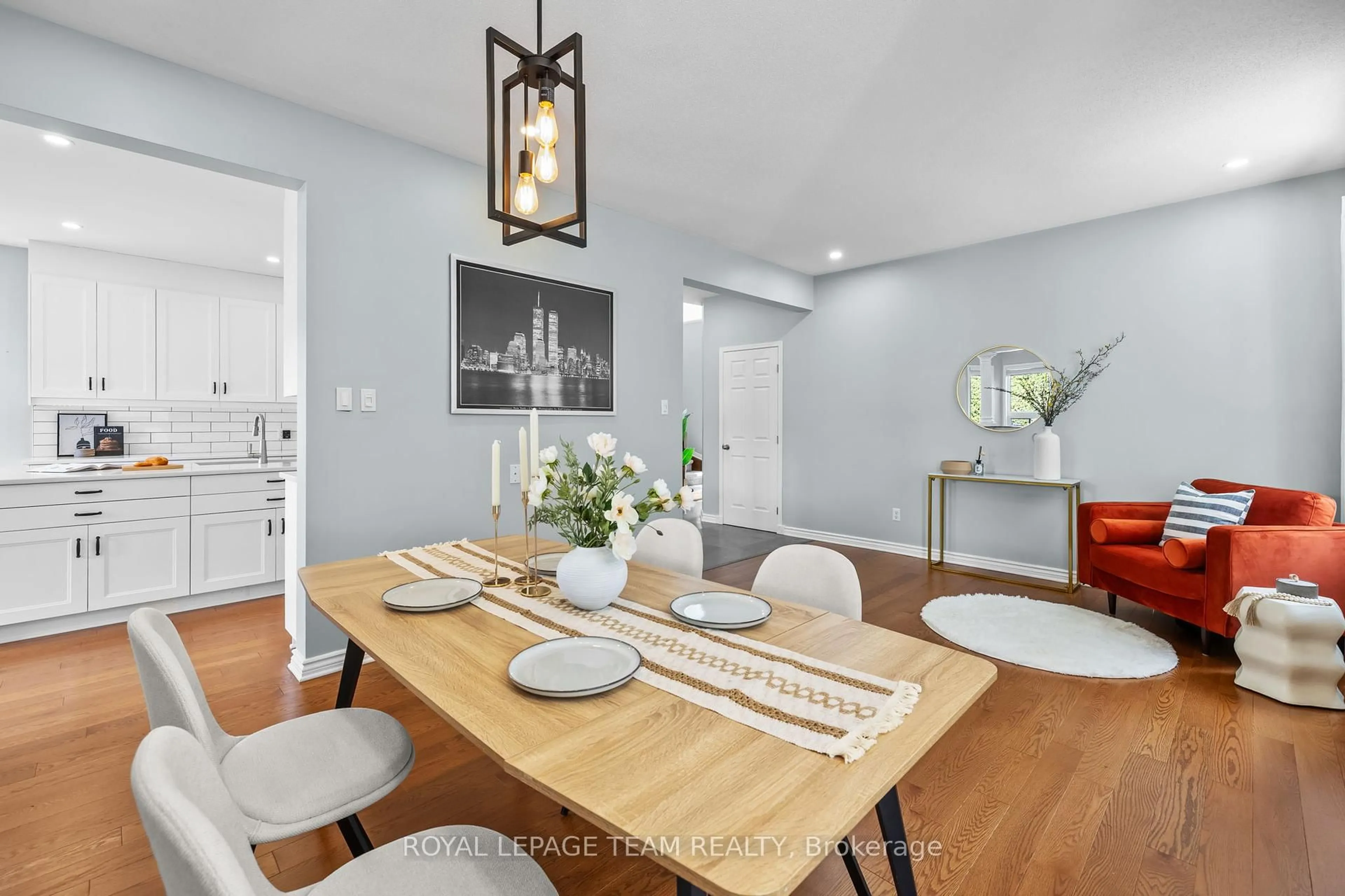 Dining room, wood/laminate floor for 521 Stonechurch Way, Ottawa Ontario K2J 0C6