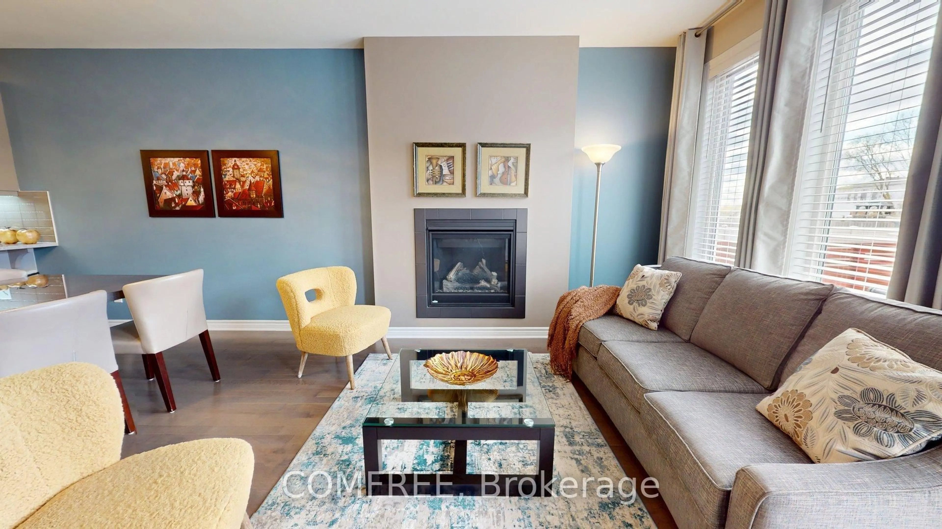 Living room with furniture, unknown for 126 Boxcar Cres, Russell Ontario K4R 0C4