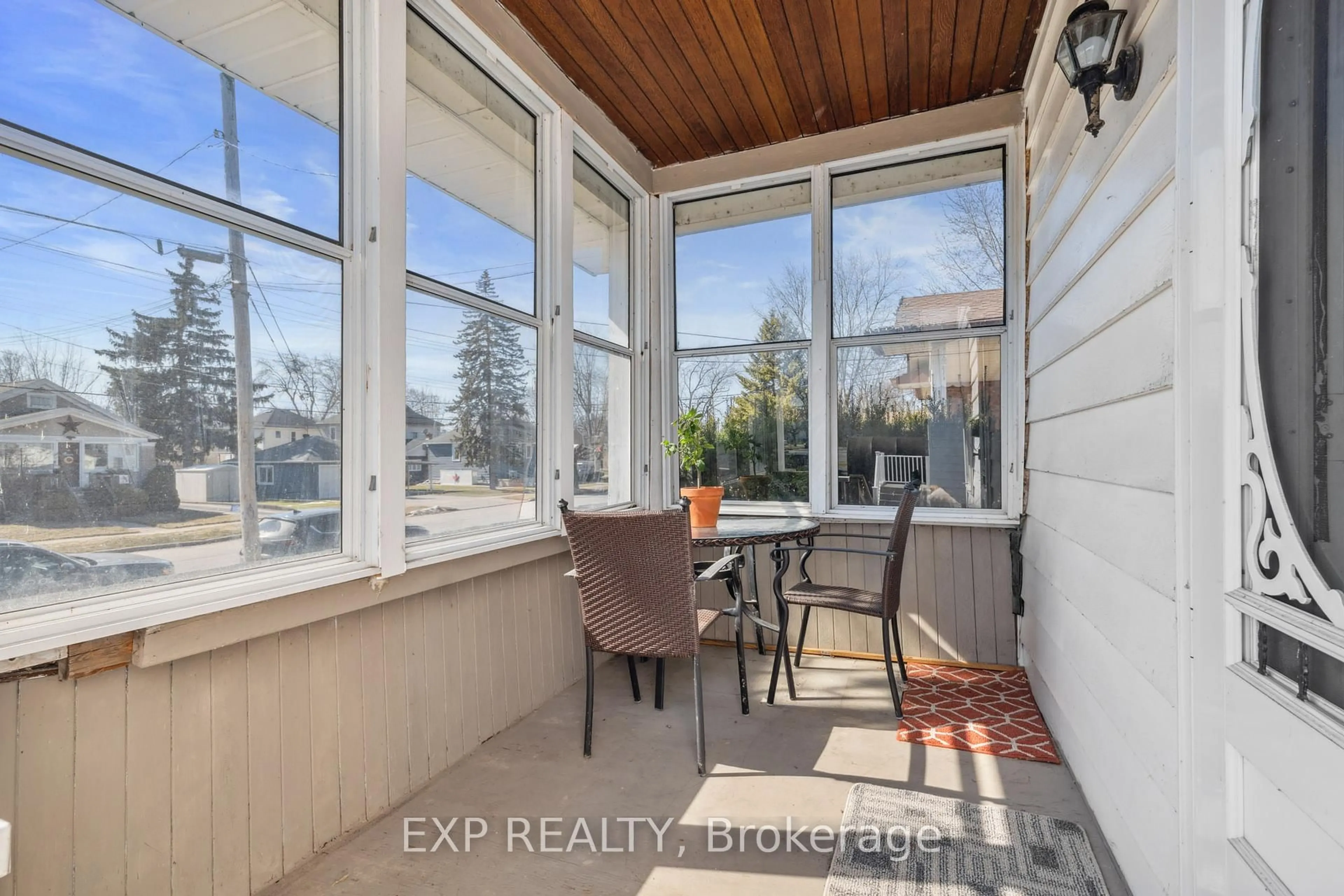 Unknown for 303 Ash St, Port Colborne Ontario L3K 2X4
