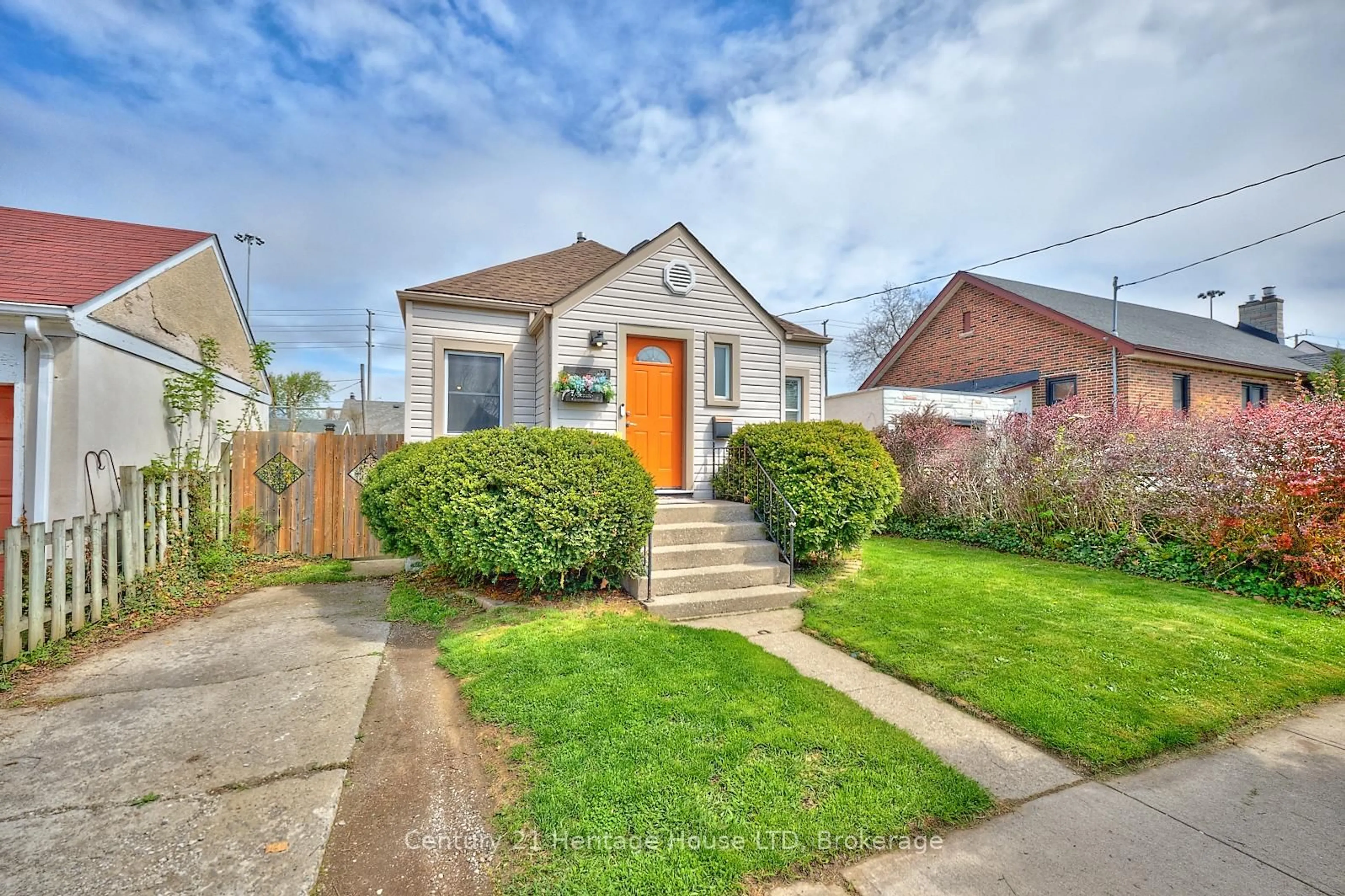 Home with brick exterior material, street for 21 Spruce St, St. Catharines Ontario L2R 1B6