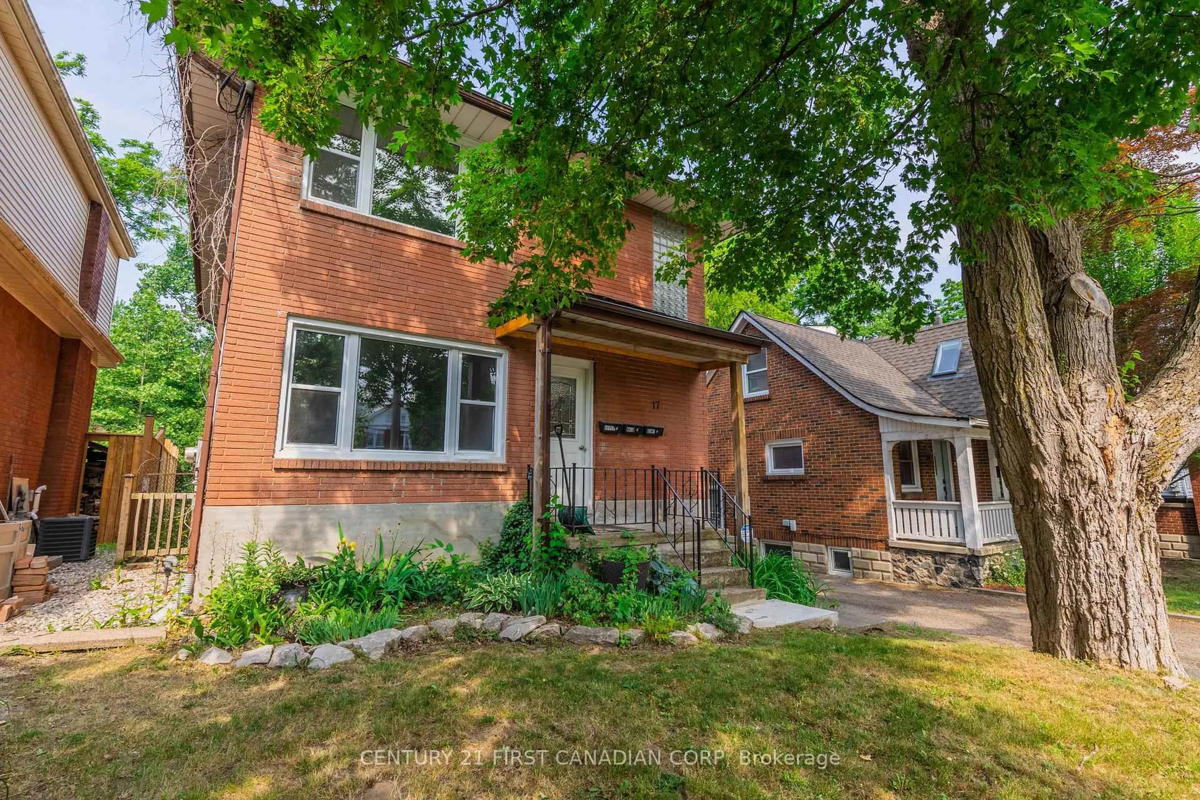 Home with brick exterior material, street for 17 Carfrae Cres, London South Ontario N6C 4A8
