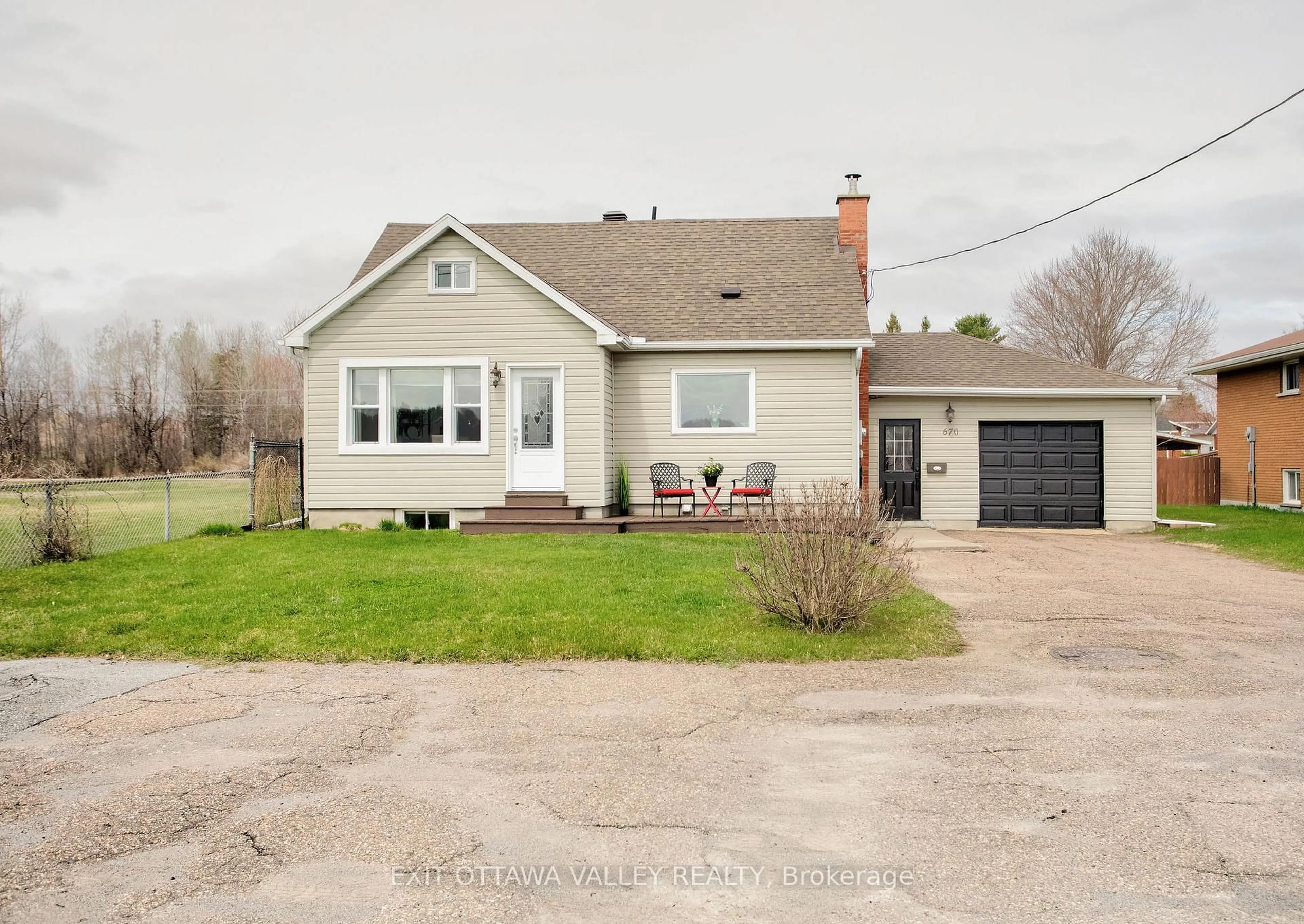 A pic from outside/outdoor area/front of a property/back of a property/a pic from drone, street for 670 Bruham Ave, Laurentian Valley Ontario K8A 5A2