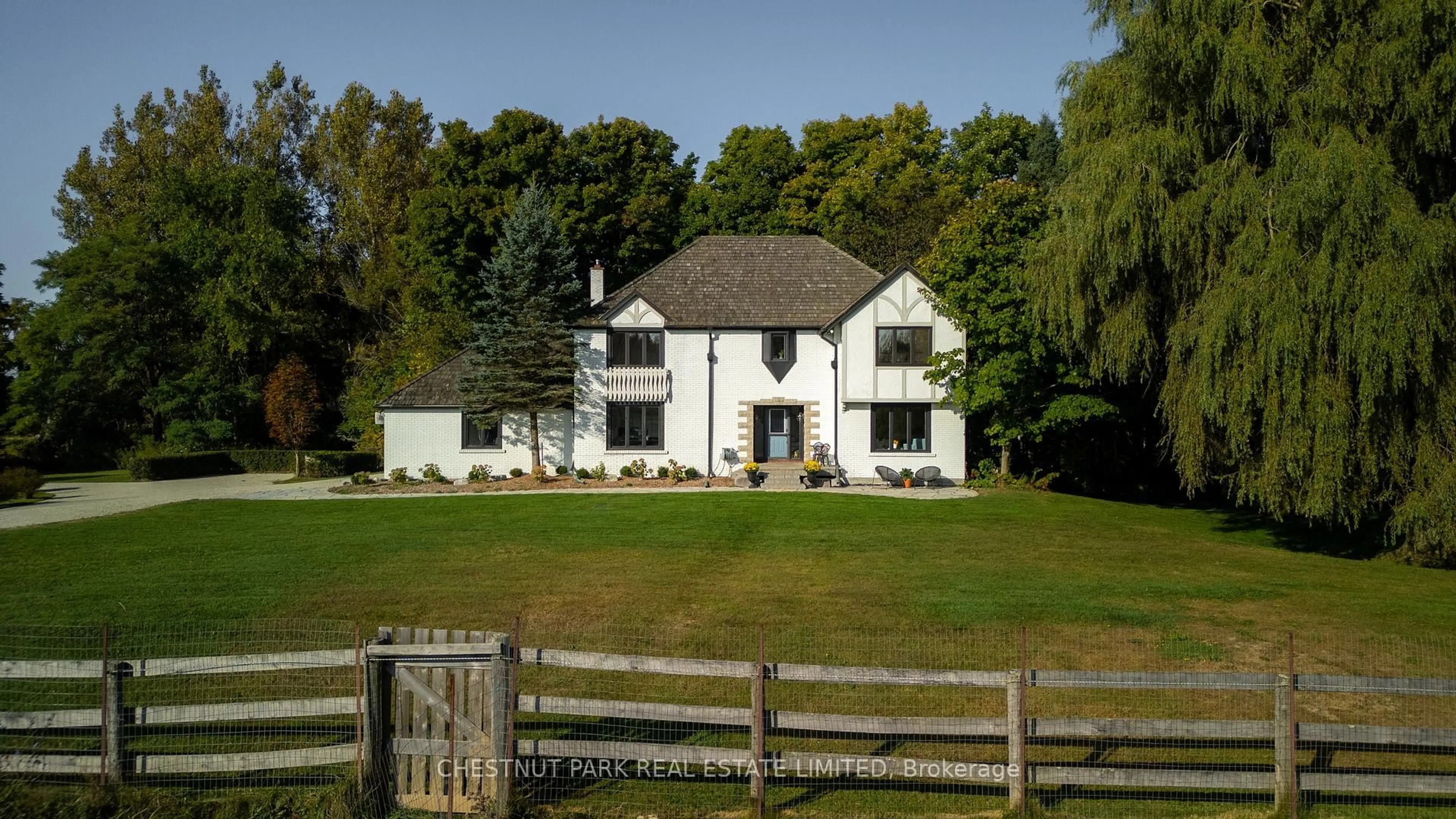 A pic from outside/outdoor area/front of a property/back of a property/a pic from drone, street for 385081 20 Sdrd, Amaranth Ontario L9W 3Z4