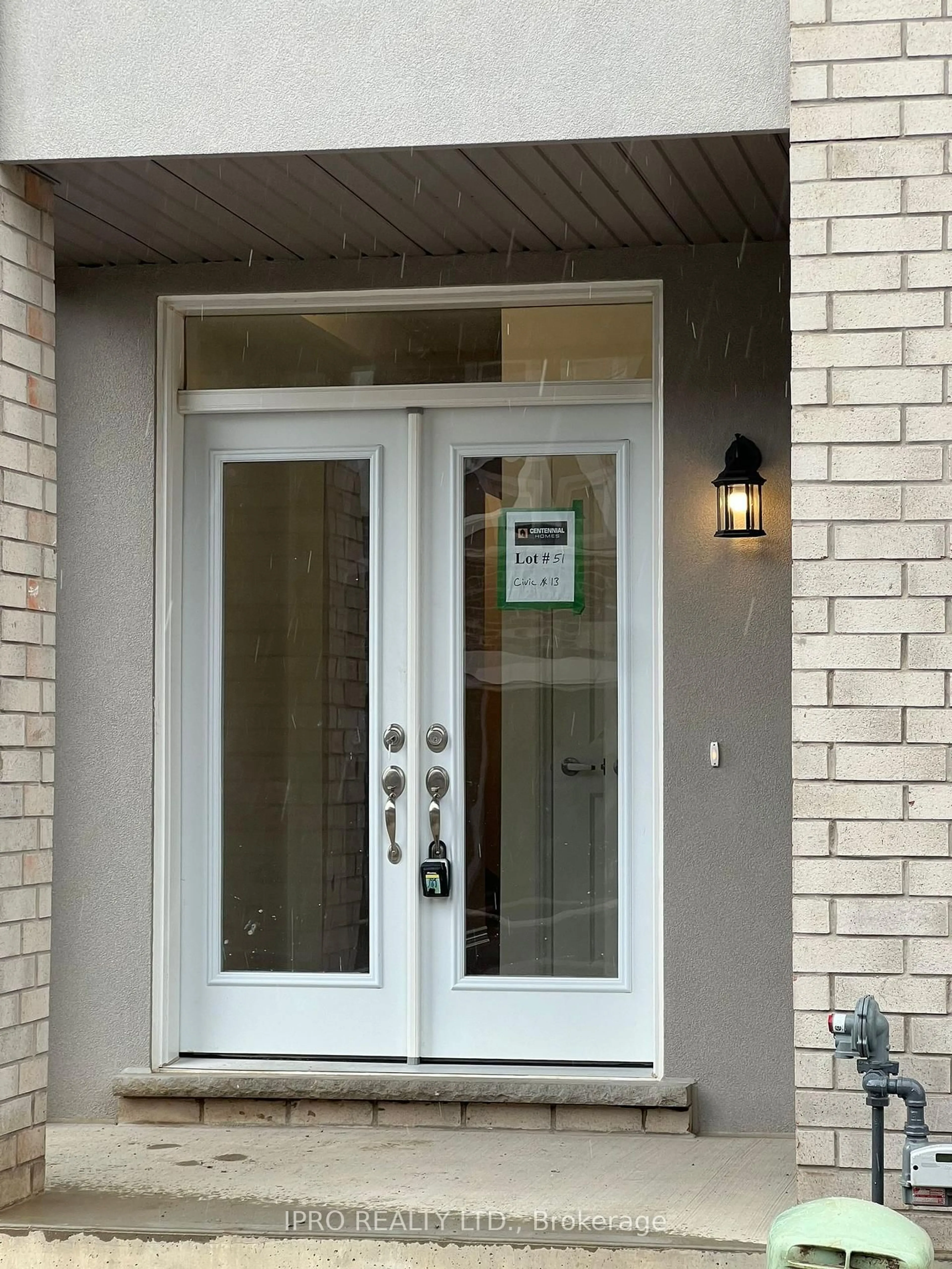 Indoor entryway for 13 Mann Tr, Welland Ontario L3C 0K2