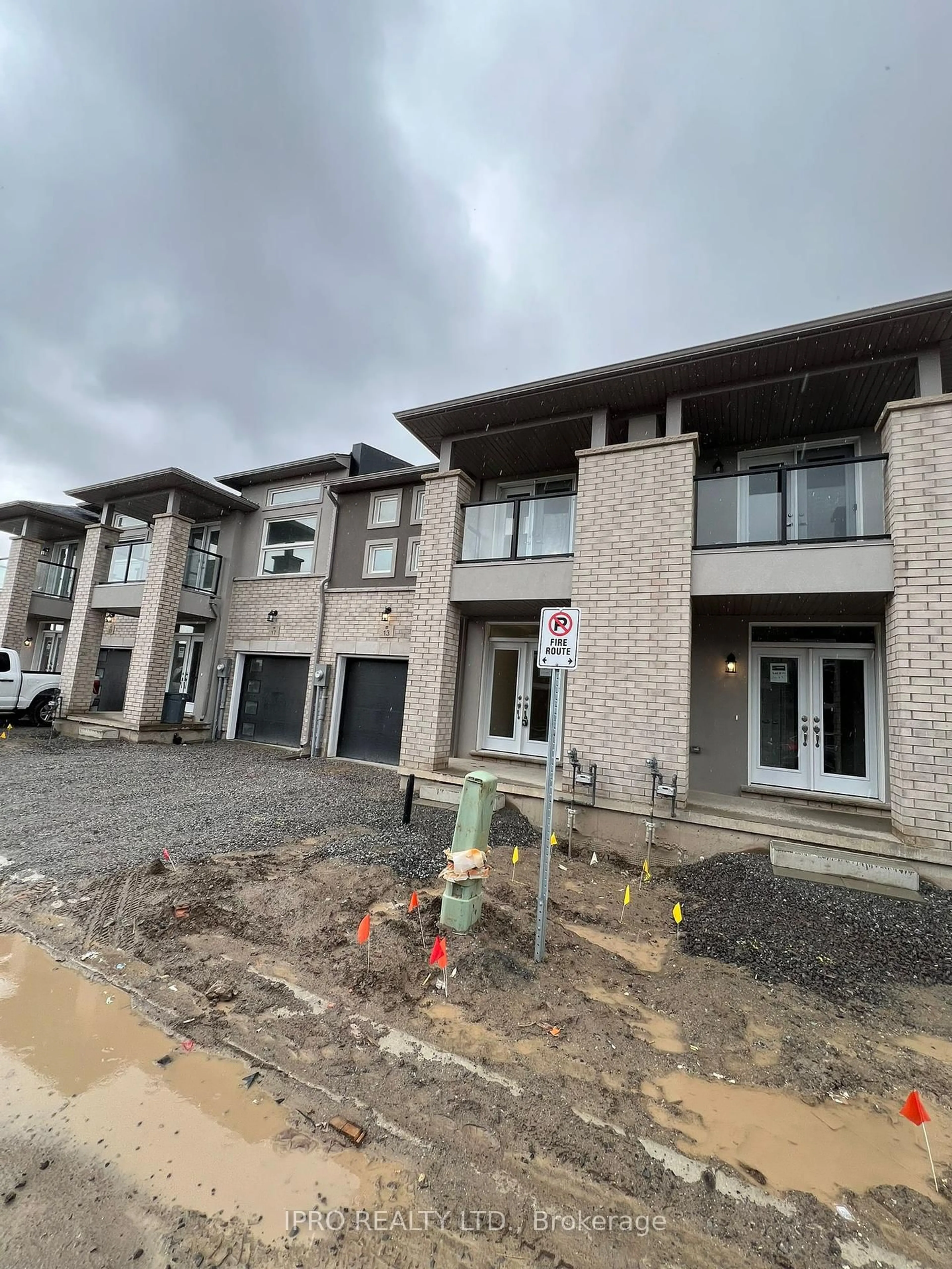 Home with brick exterior material, building for 13 Mann Tr, Welland Ontario L3C 0K2