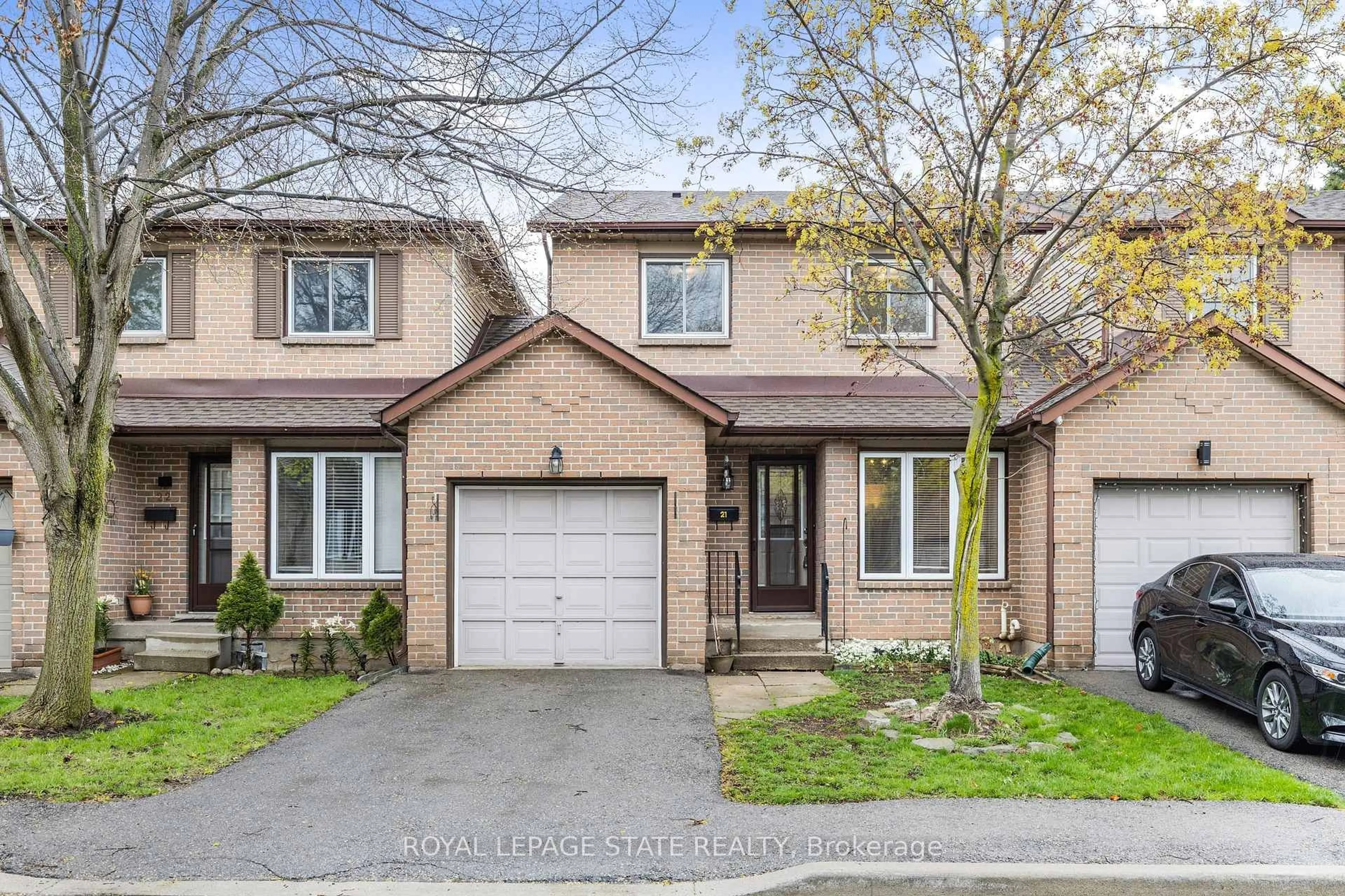 Home with brick exterior material, street for 618 Barton St #21, Hamilton Ontario L8E 4X3