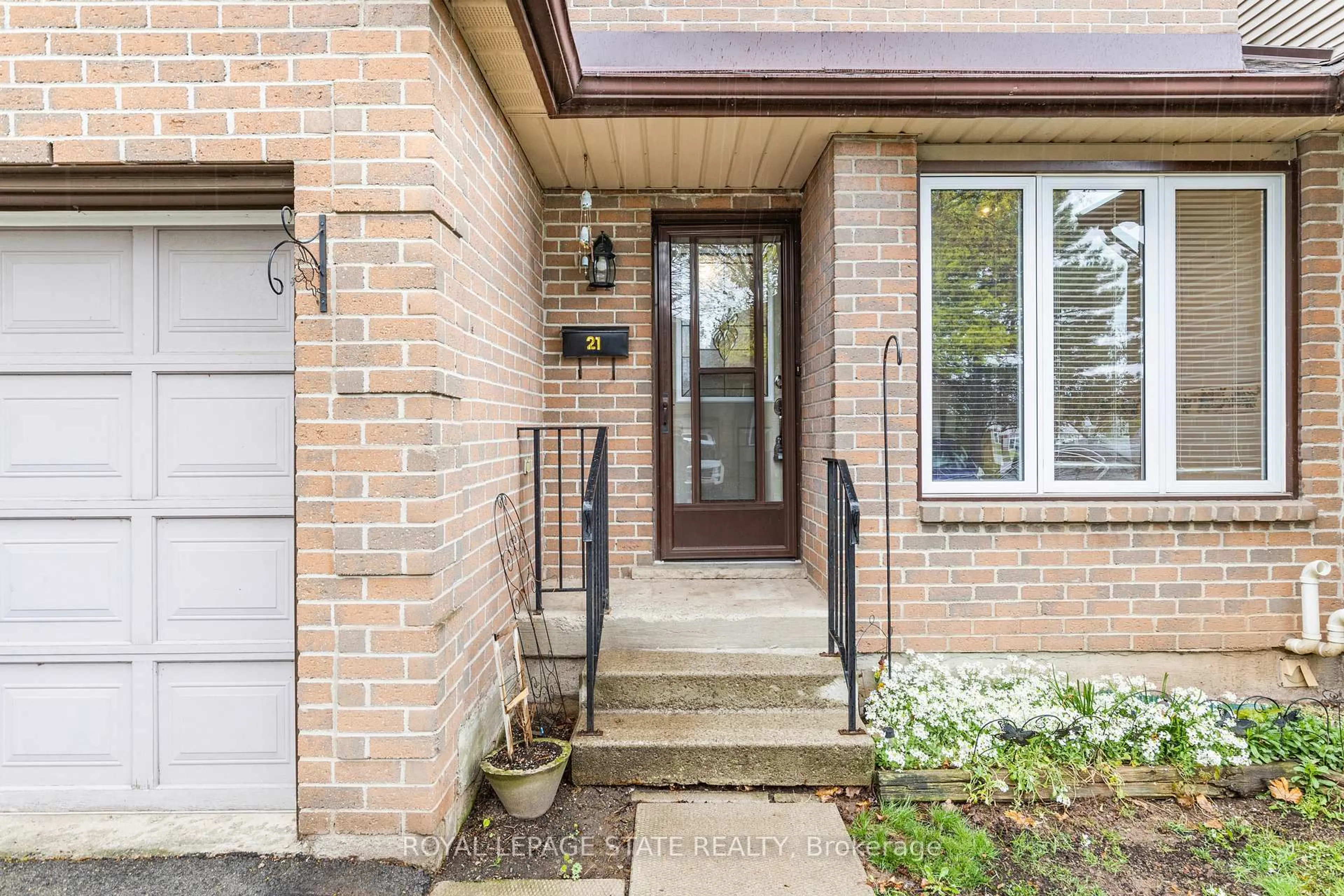 Unknown for 618 Barton St #21, Hamilton Ontario L8E 4X3