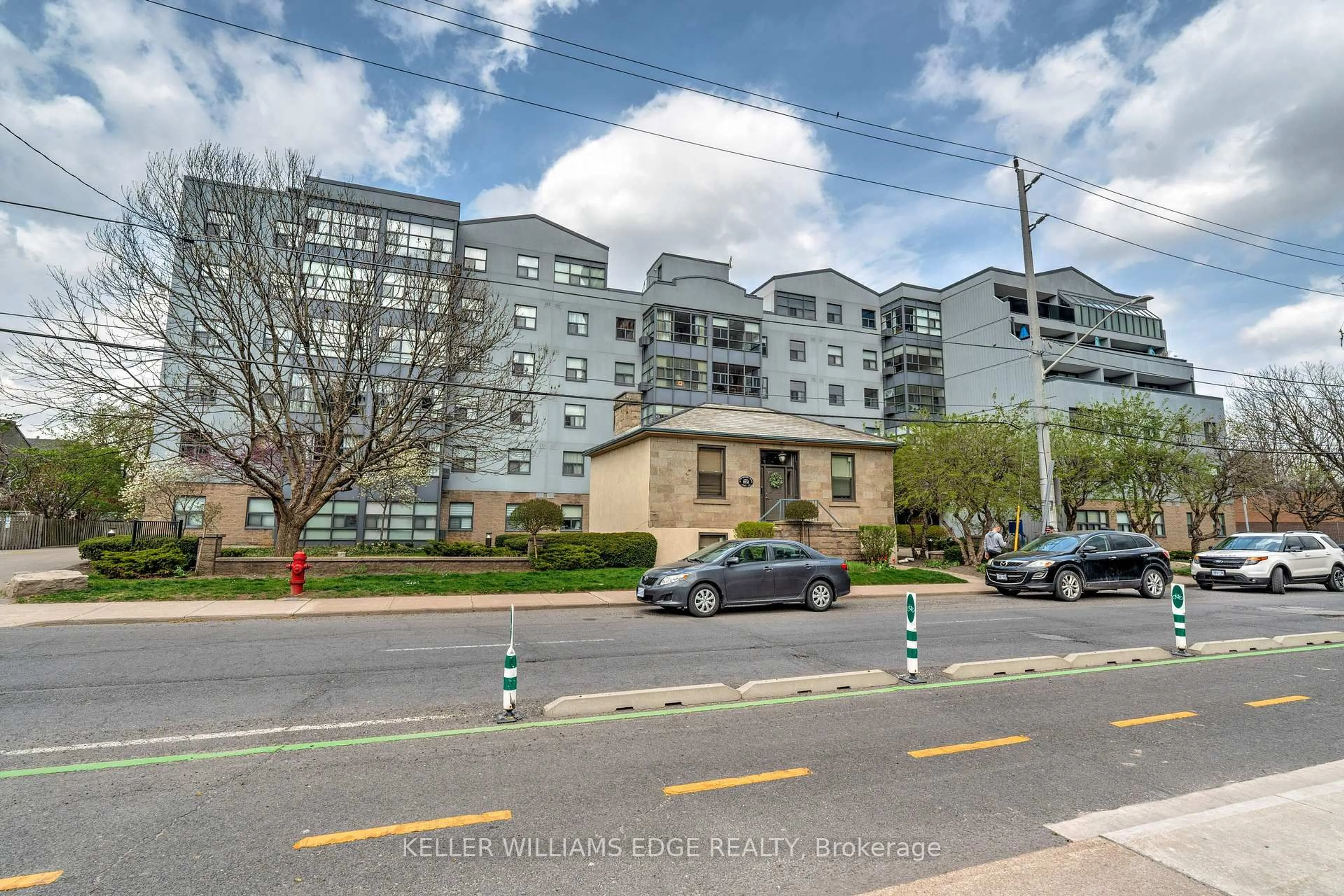 A pic from outside/outdoor area/front of a property/back of a property/a pic from drone, street for 175 Hunter St #409, Hamilton Ontario L8N 4E7