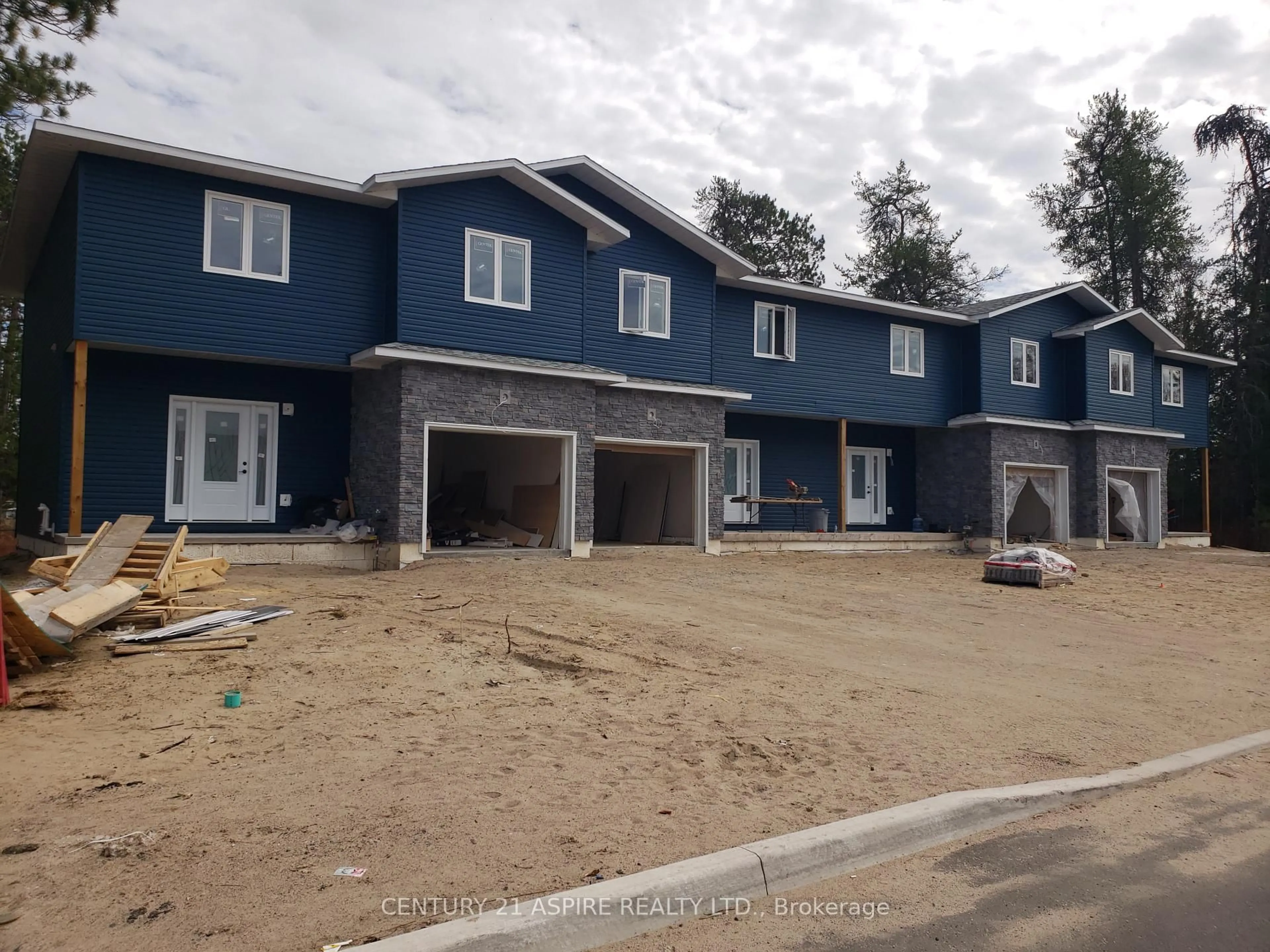 Home with vinyl exterior material, unknown for 94A Frontenac Cres, Deep River Ontario K0J 1P0