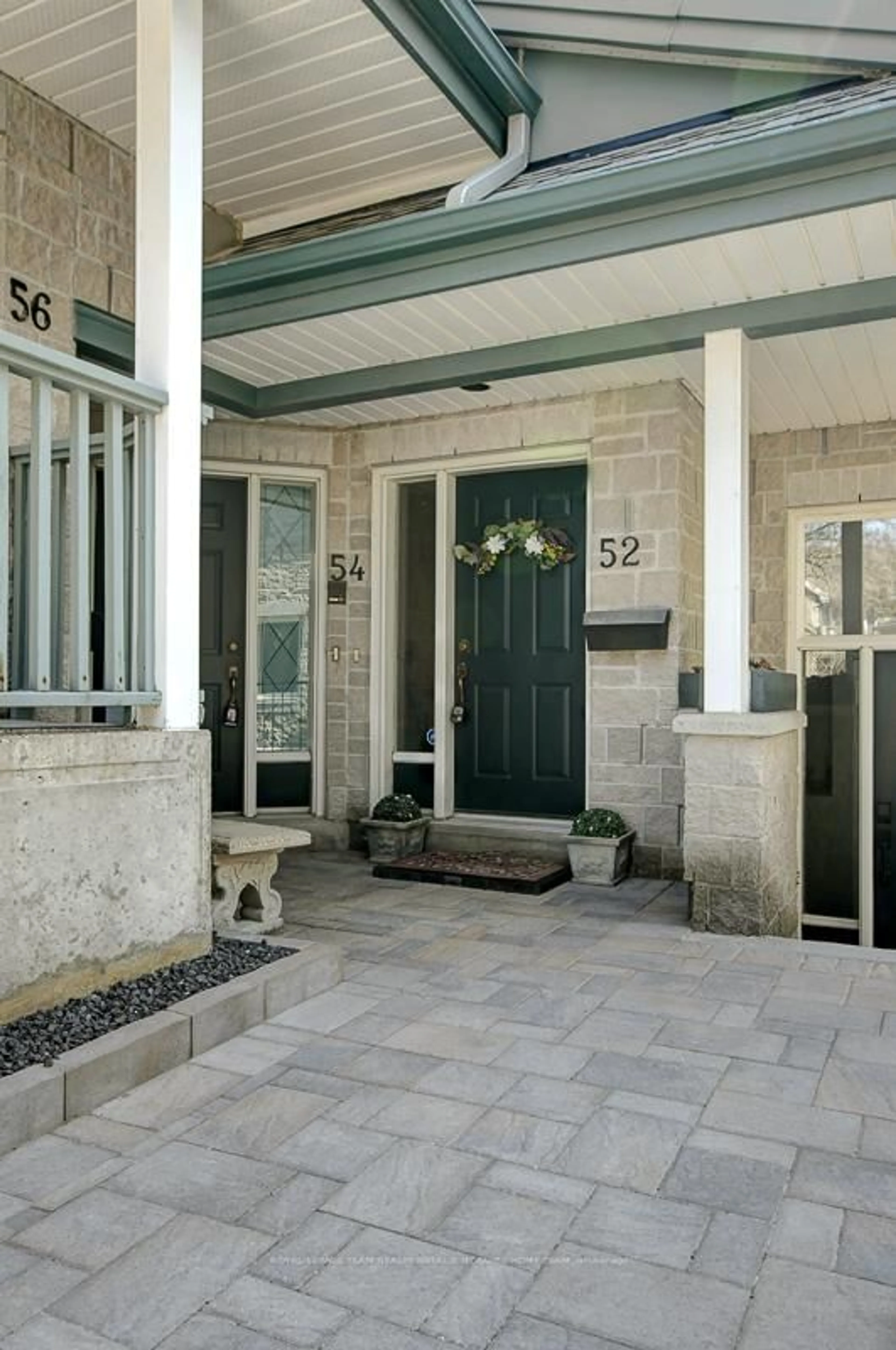 Unknown for 52 ROBSON Crt, Ottawa Ontario K2K 2W1