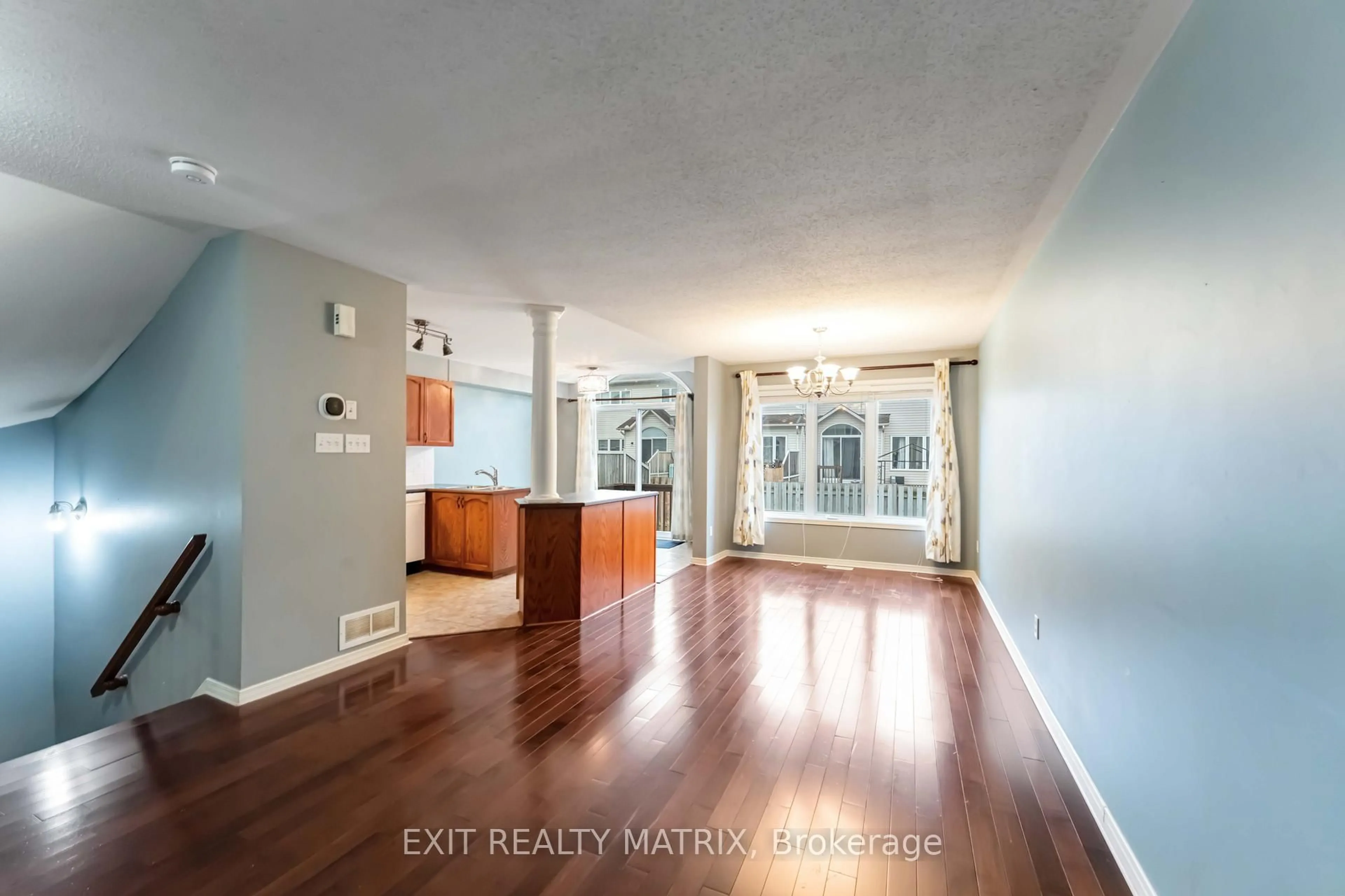 A pic of a room for 734 Crowberry St, Orleans Ontario K4A 0B1