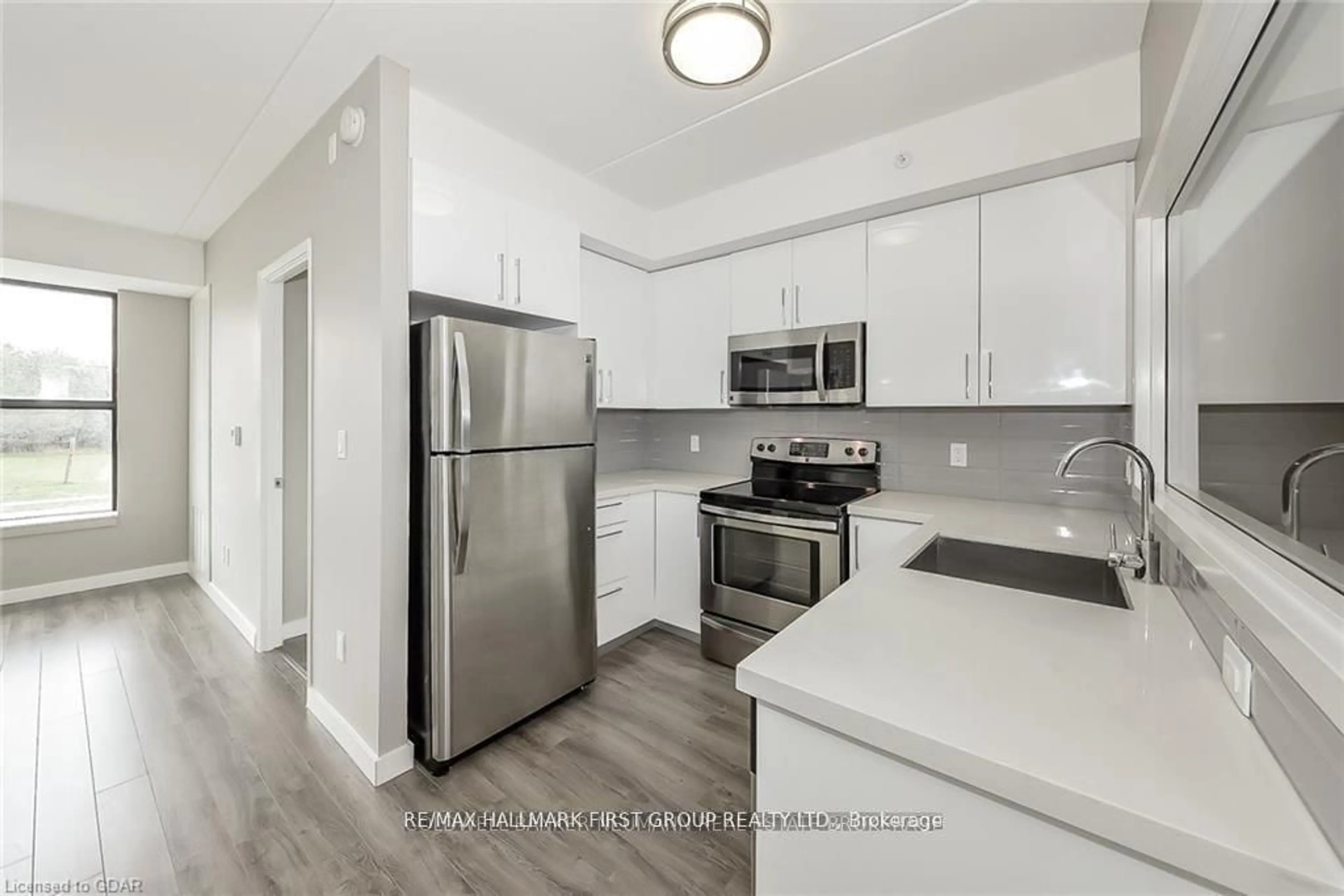 Standard kitchen, unknown for 1291 Gordon St #124, Guelph Ontario N1L 0M5