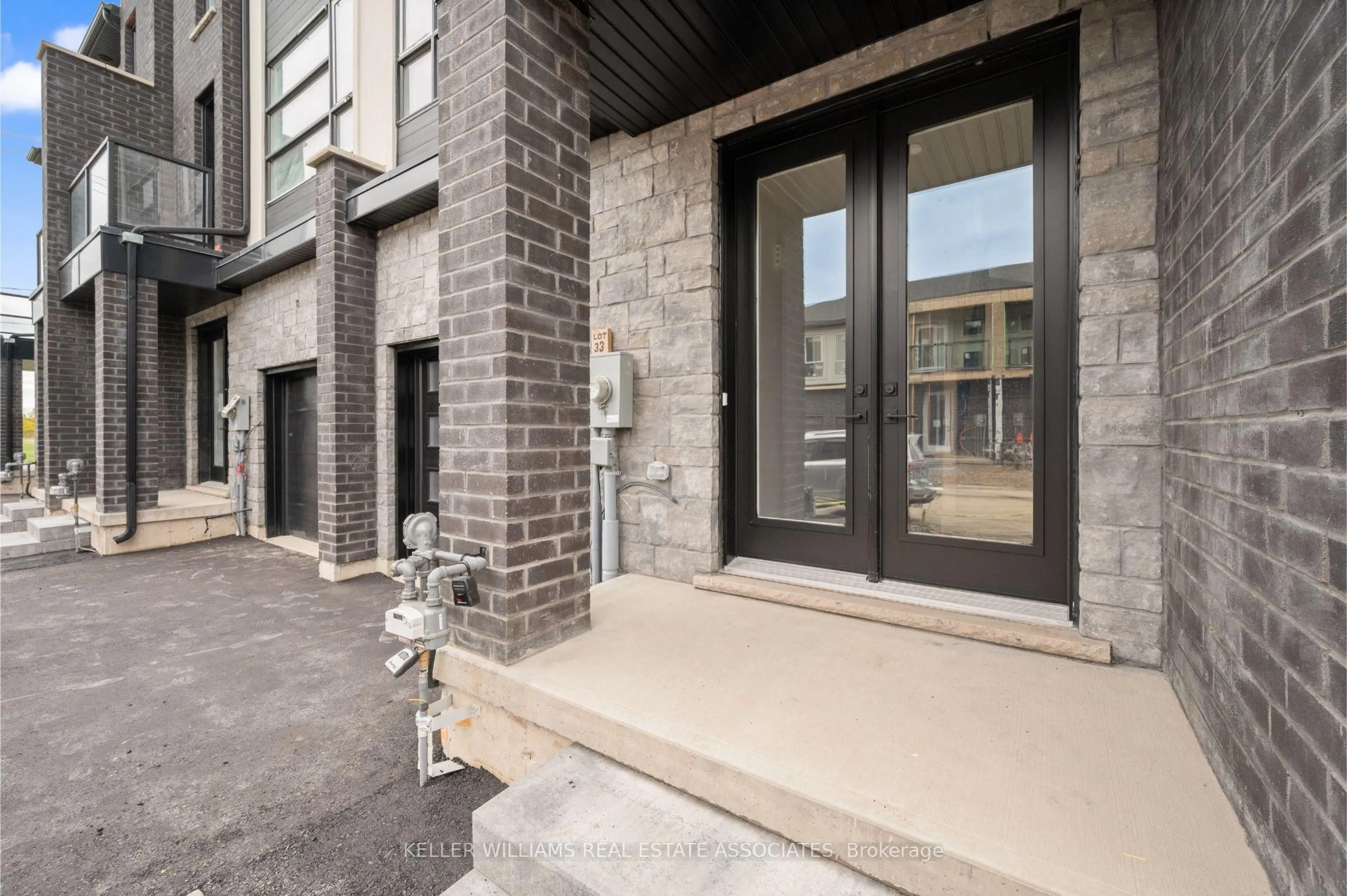 Unknown for 73 Warren Tr #33, Welland Ontario L3B 0N8