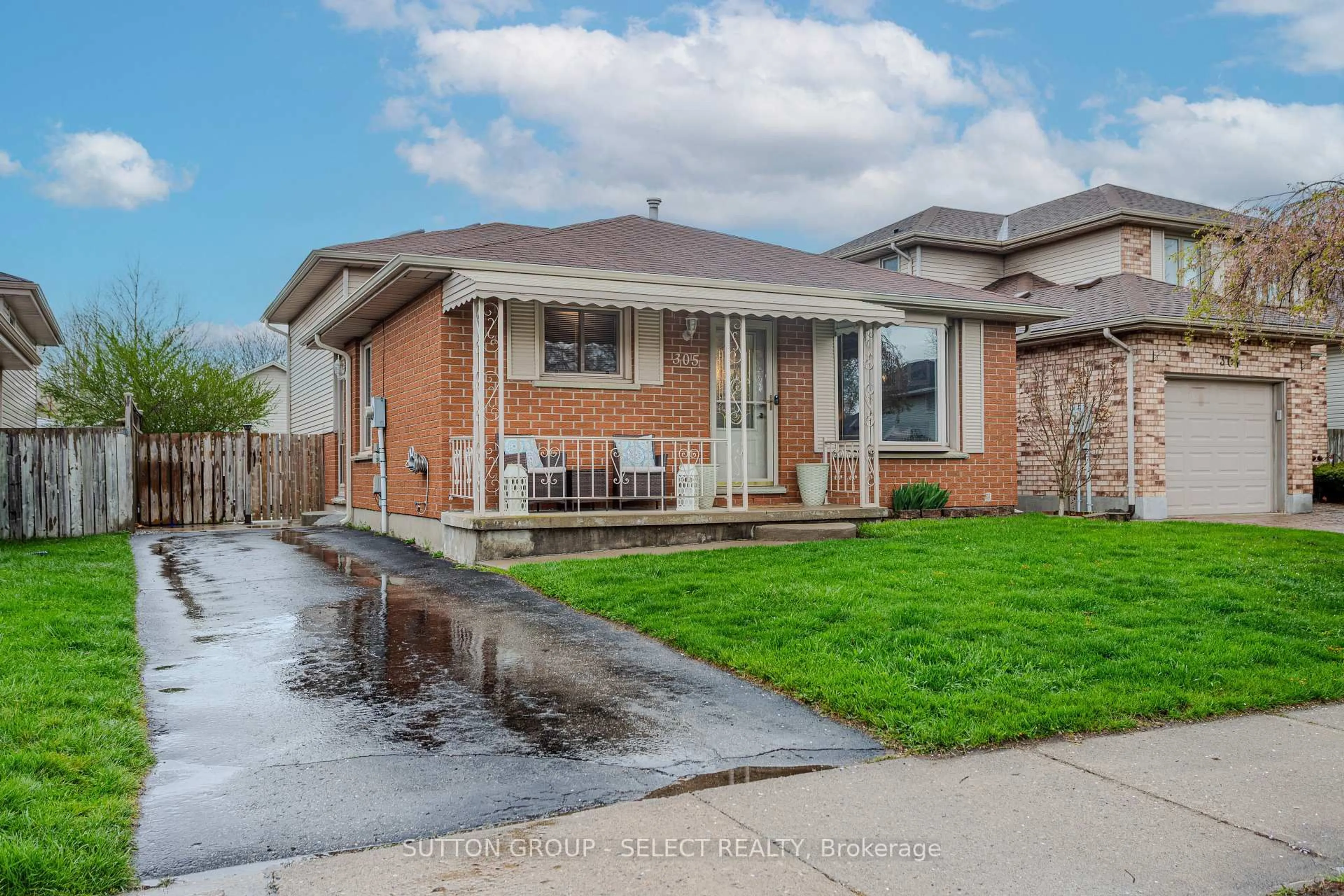 Home with brick exterior material, street for 305 BOURNEMOUTH Dr, London East Ontario N5V 4C6