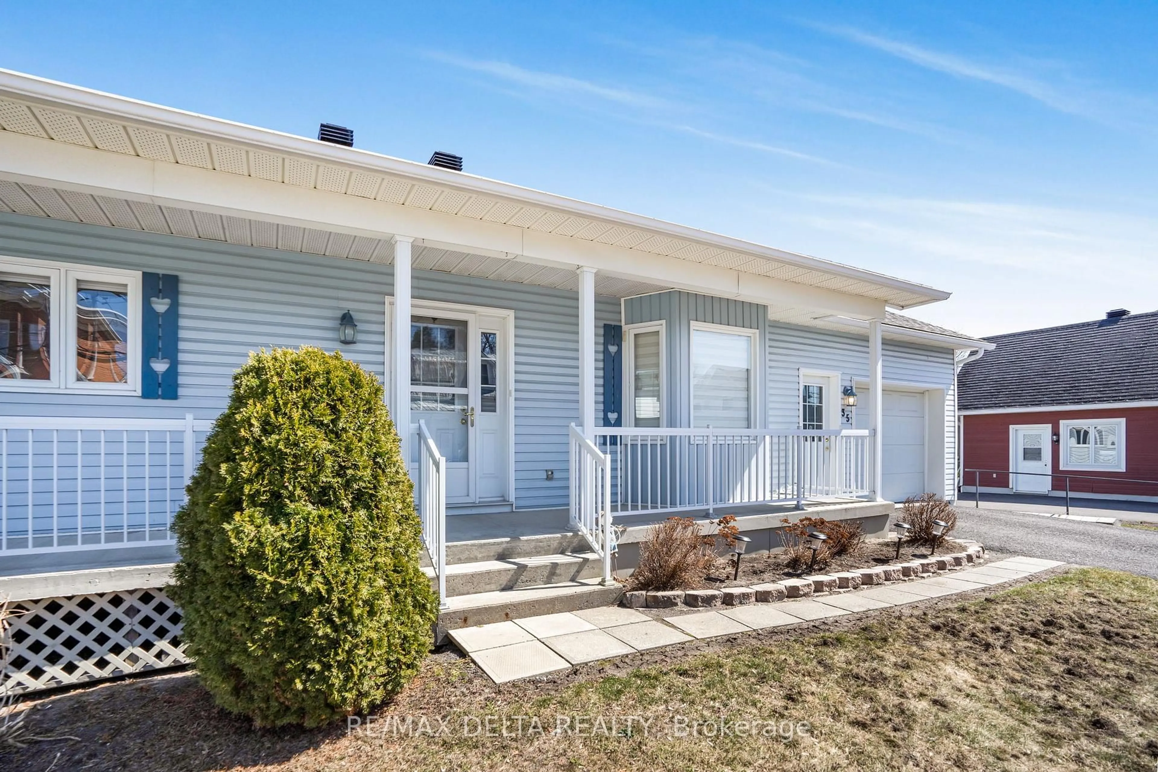 Home with vinyl exterior material, street for 35 Union St, Champlain Ontario K0B 1R0