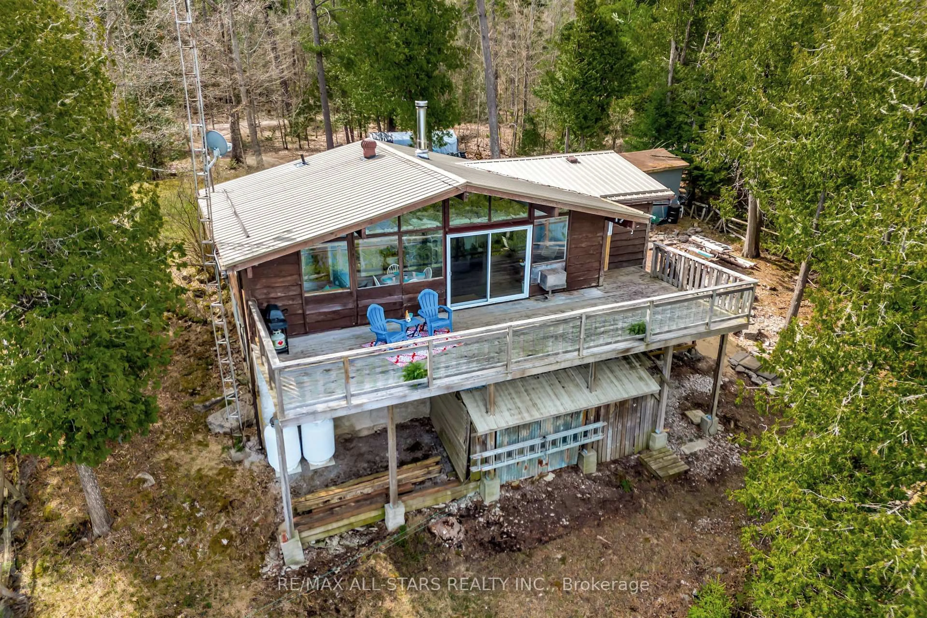 A pic from outside/outdoor area/front of a property/back of a property/a pic from drone, unknown for 149 Lakeside Dr, Kawartha Lakes Ontario K0M 1K0