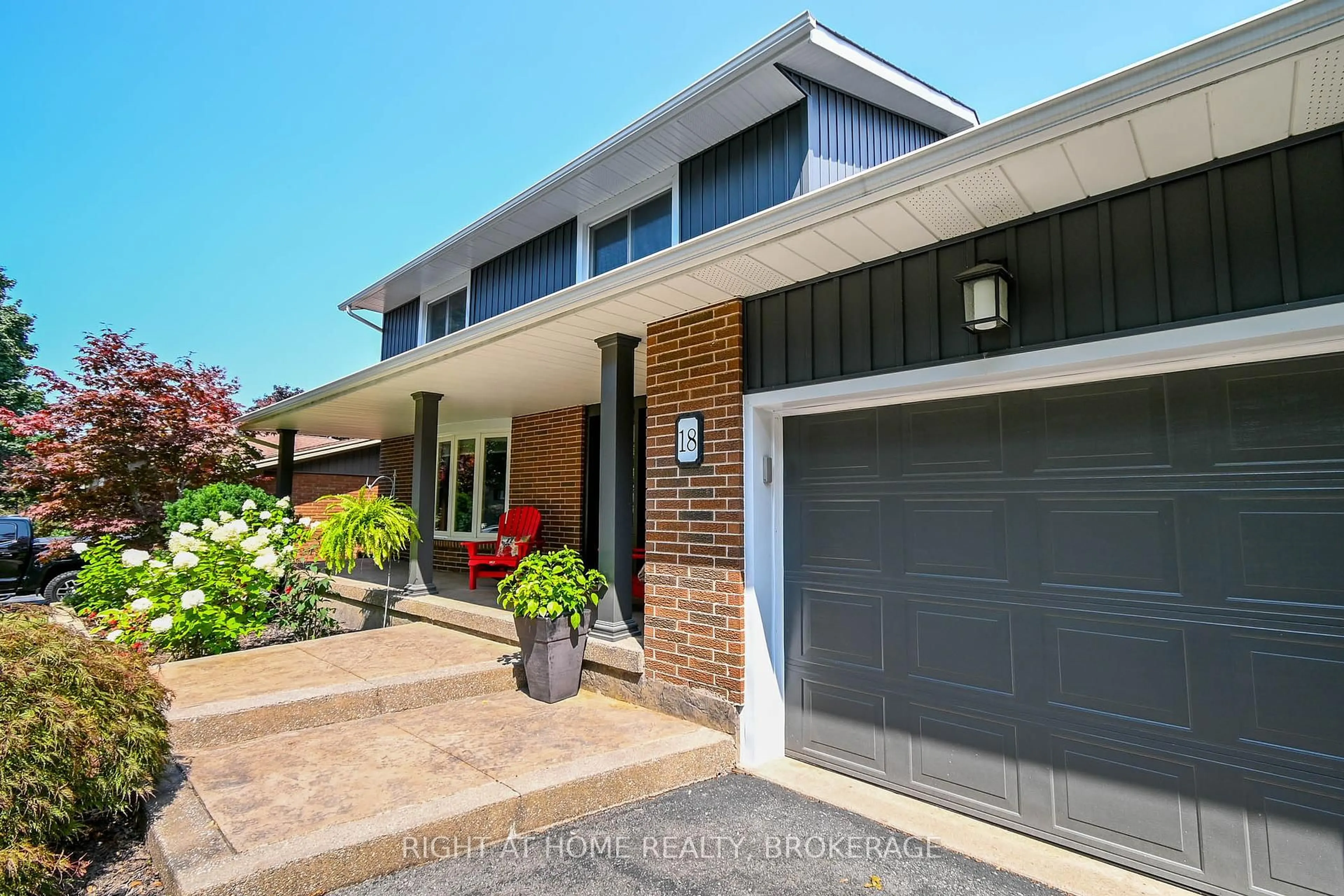 Home with brick exterior material, street for 18 GORDON Pl, St. Catharines Ontario L2M 2A5