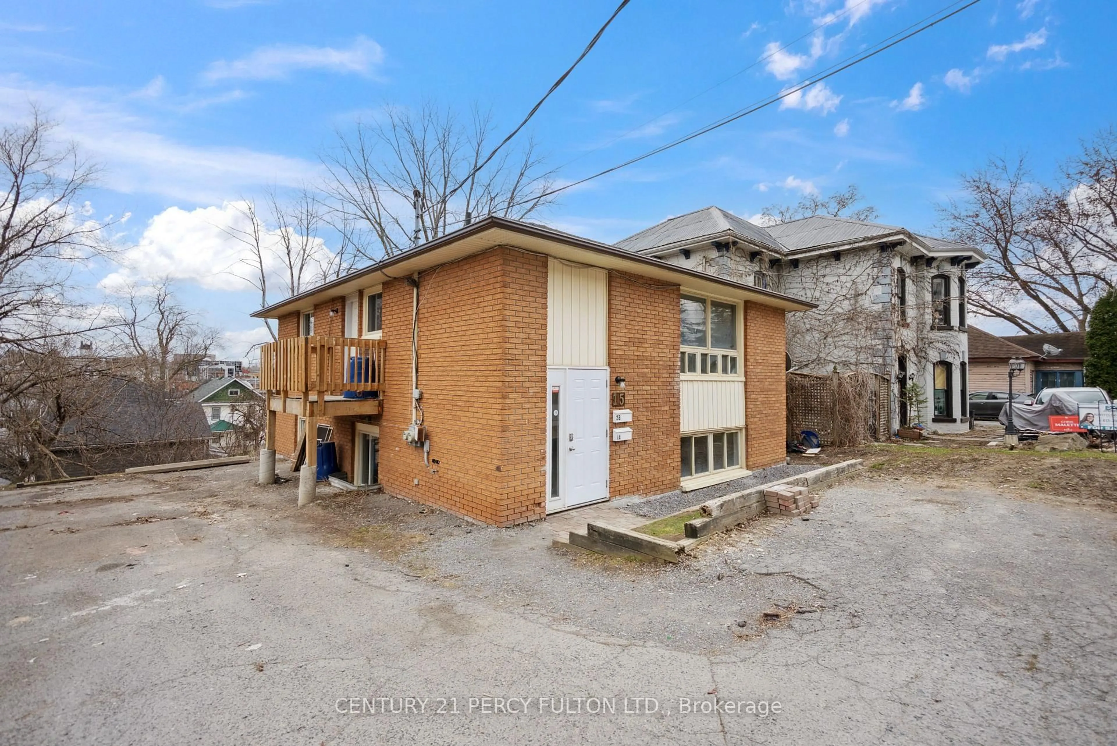 Unknown for 15 Isabel St, Belleville Ontario K8P 3N4