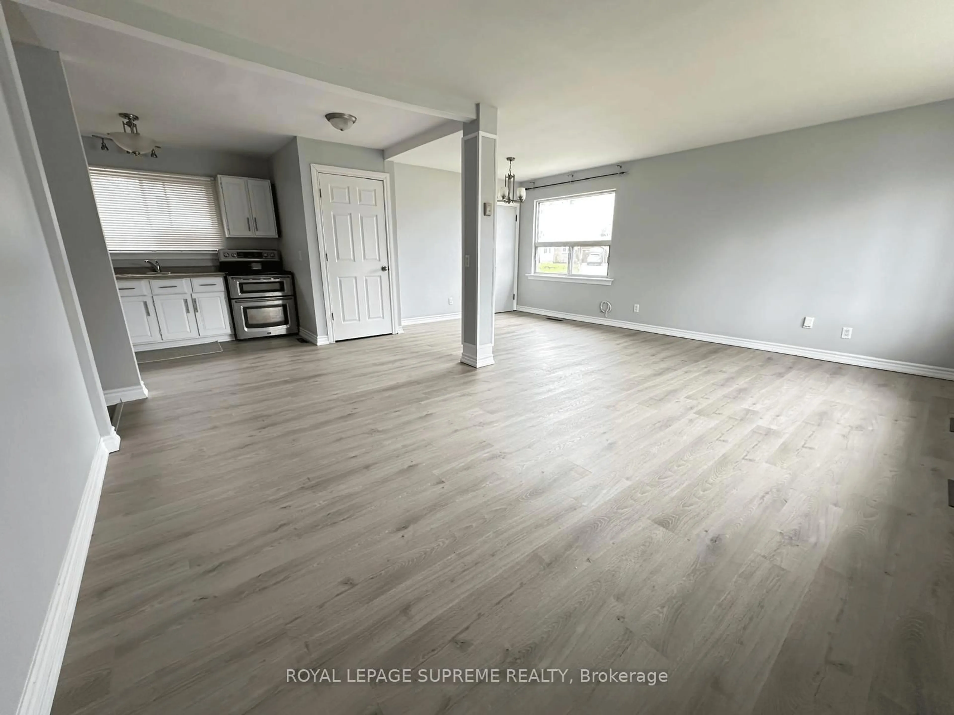 A pic of a room for 6 Woodland Acre, Belleville Ontario K8N 4K1