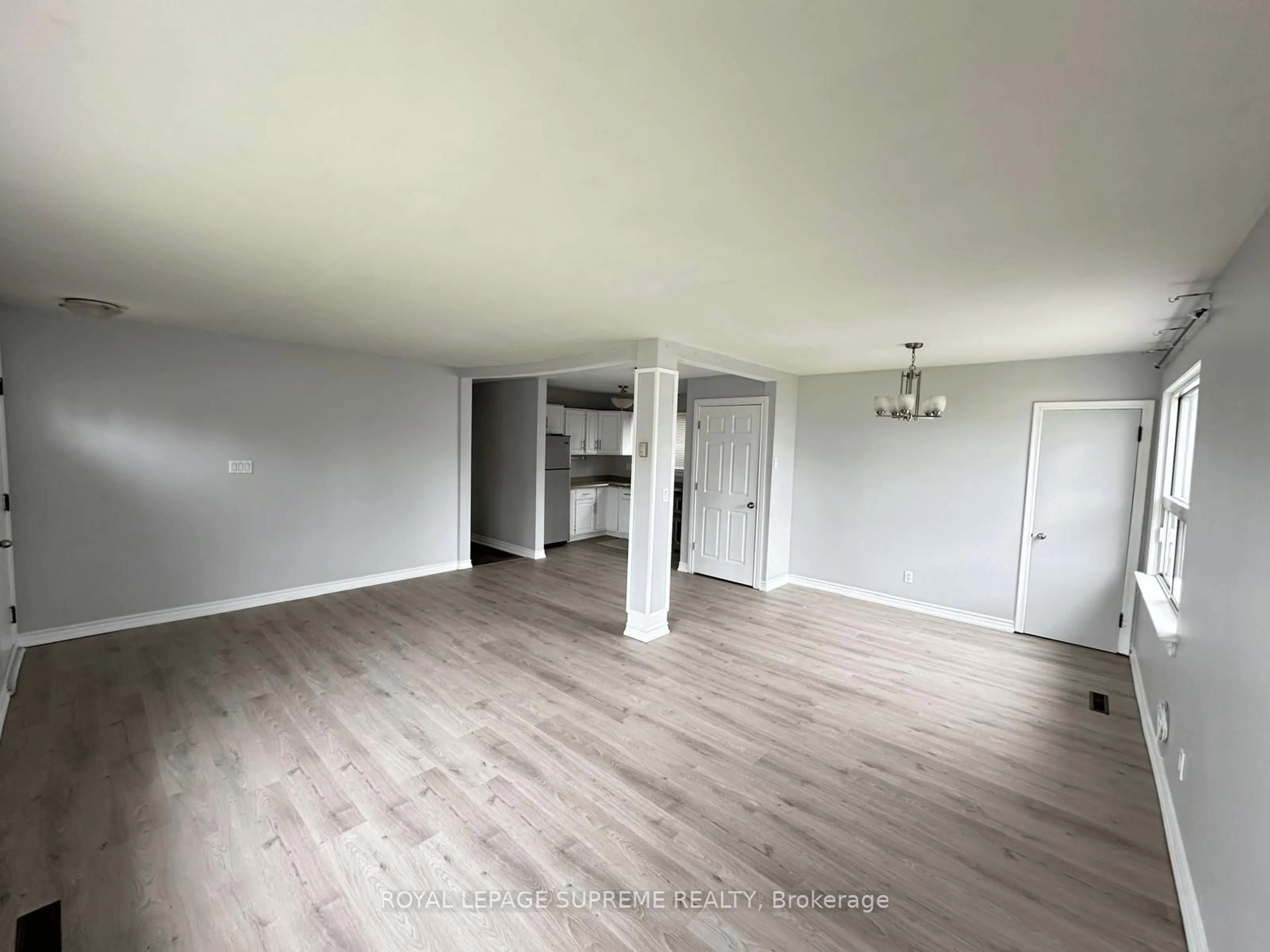 A pic of a room for 6 Woodland Acre, Belleville Ontario K8N 4K1