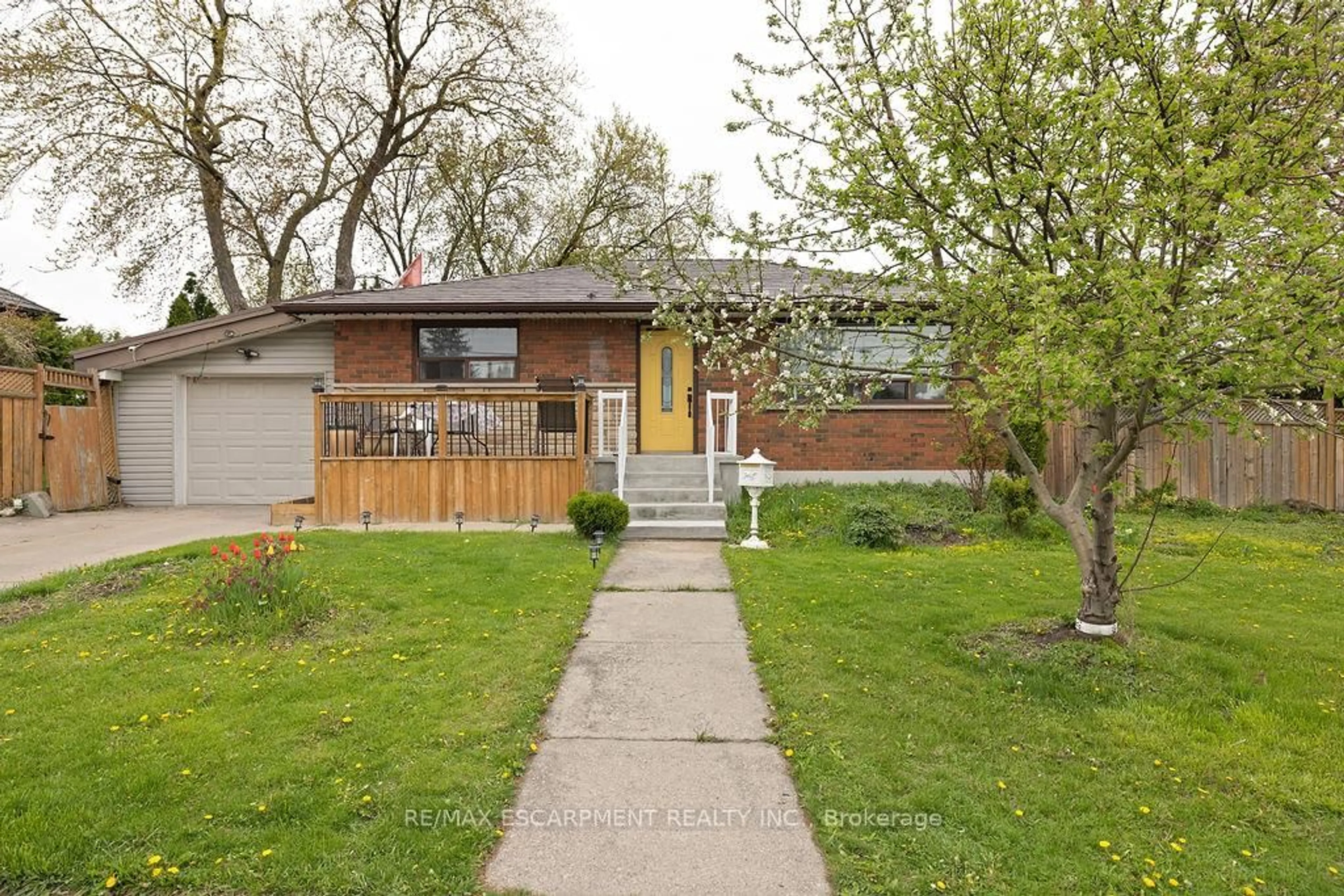 Unknown for 71 Montrose Ave, Hamilton Ontario L8K 4Y3