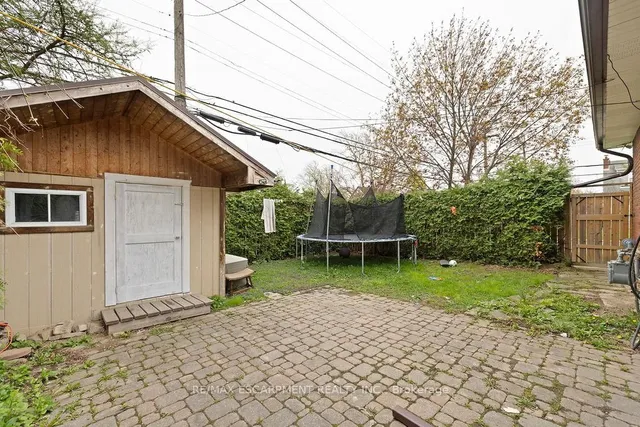 Additional property image - 71 Montrose Ave
