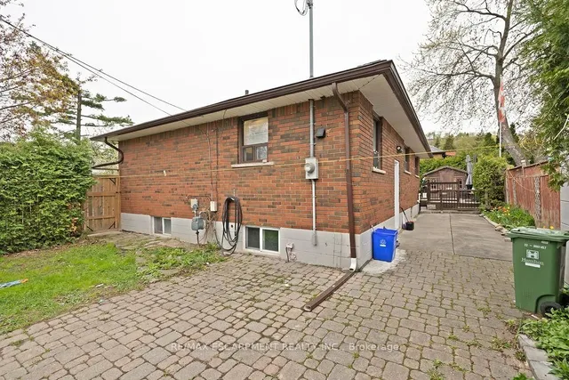 Additional property image - 71 Montrose Ave
