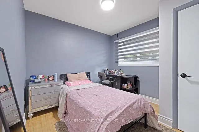 Additional property image - 71 Montrose Ave