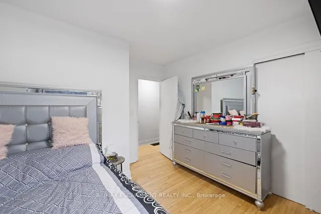 Additional property image - 71 Montrose Ave