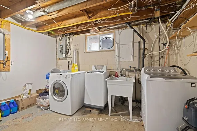 Additional property image - 71 Montrose Ave