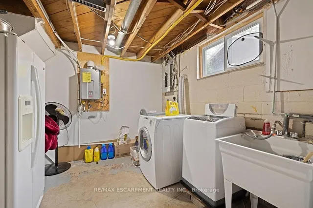 Additional property image - 71 Montrose Ave