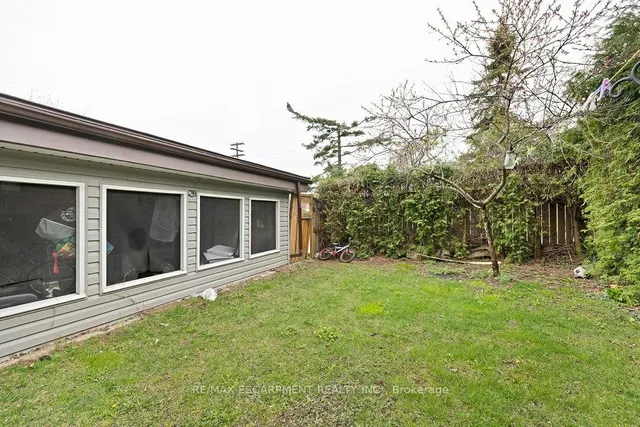 Additional property image - 71 Montrose Ave