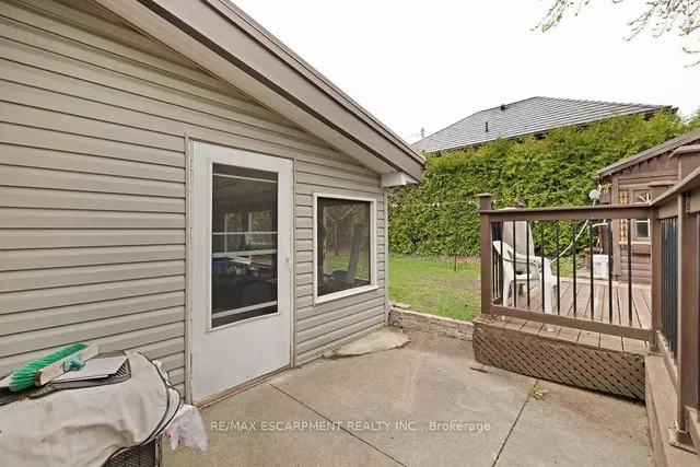Additional property image - 71 Montrose Ave