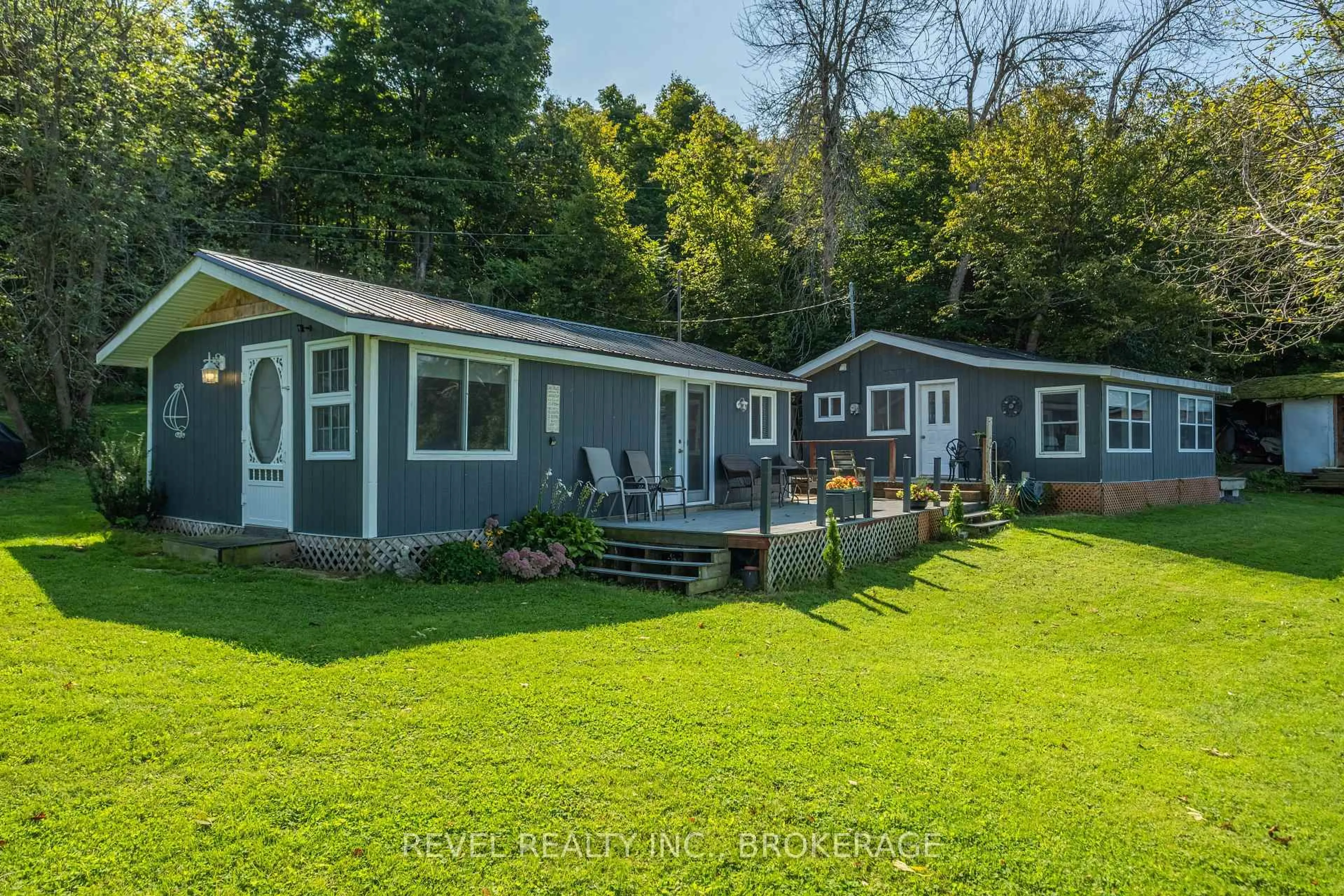 A pic from outside/outdoor area/front of a property/back of a property/a pic from drone, water/lake/river/ocean view for 178 Alarie Lane, Wolfe Island Ontario K0H 2Y0